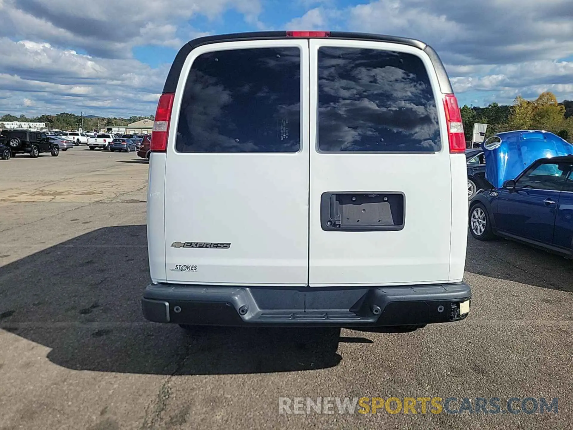 10 fotografías del automóvil dañado 1GCWGAFG4L1190903 CHEVROLET EXPRESS CARGO 2020