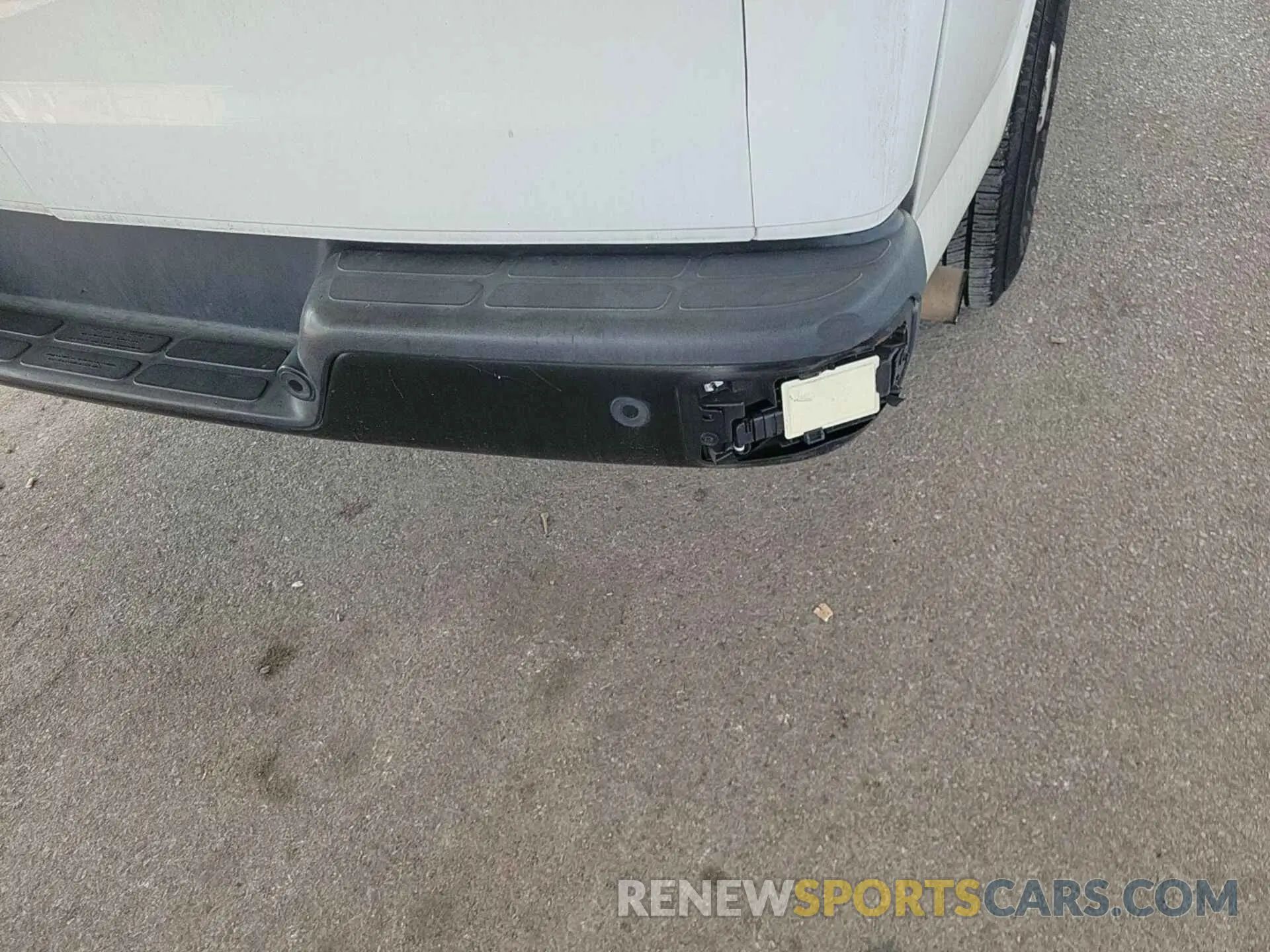 16 fotografías del automóvil dañado 1GCWGAFG4L1190903 CHEVROLET EXPRESS CARGO 2020