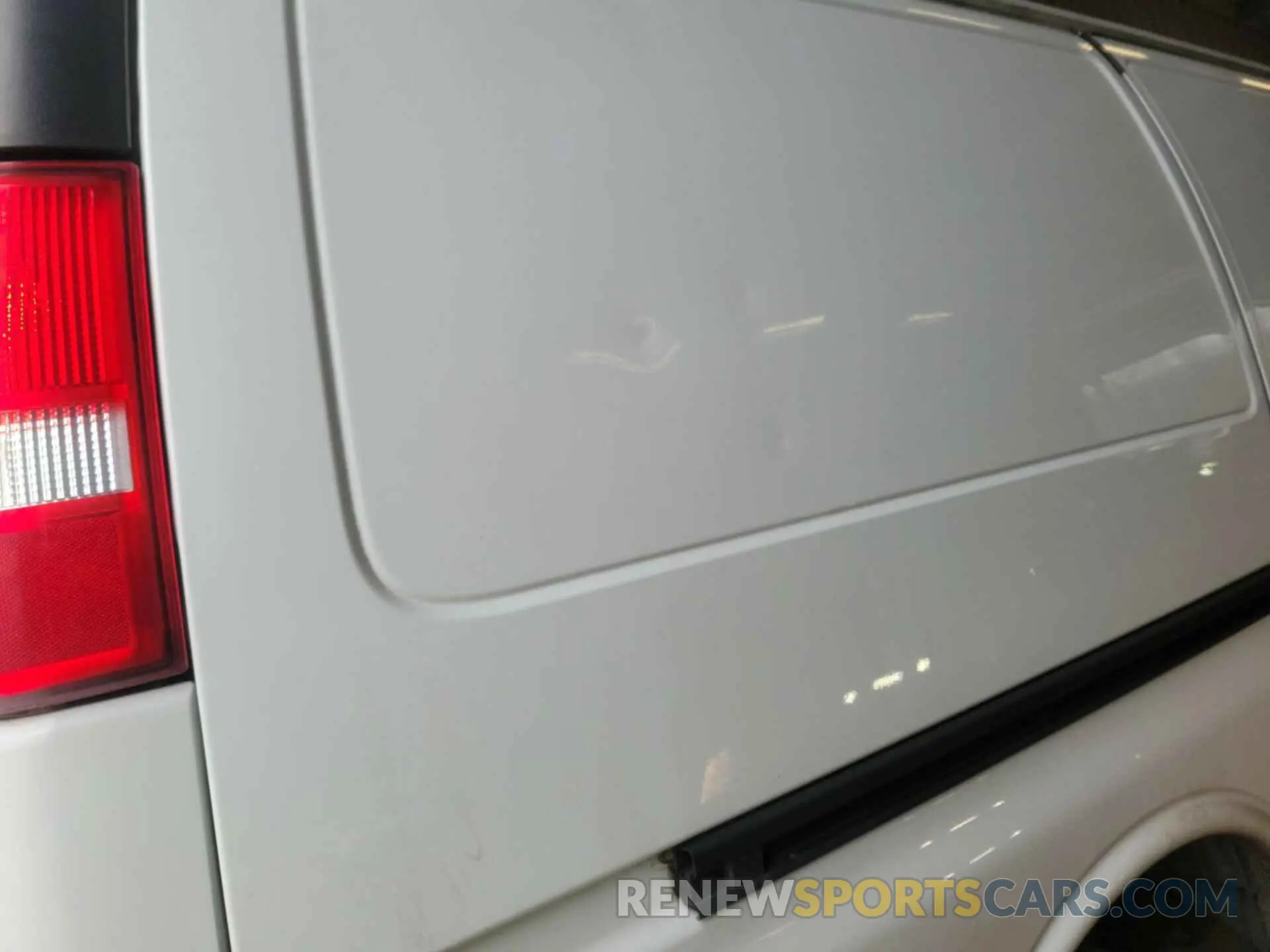 24 fotografías del automóvil dañado 1GCWGAFG4L1252722 CHEVROLET EXPRESS CARGO 2020