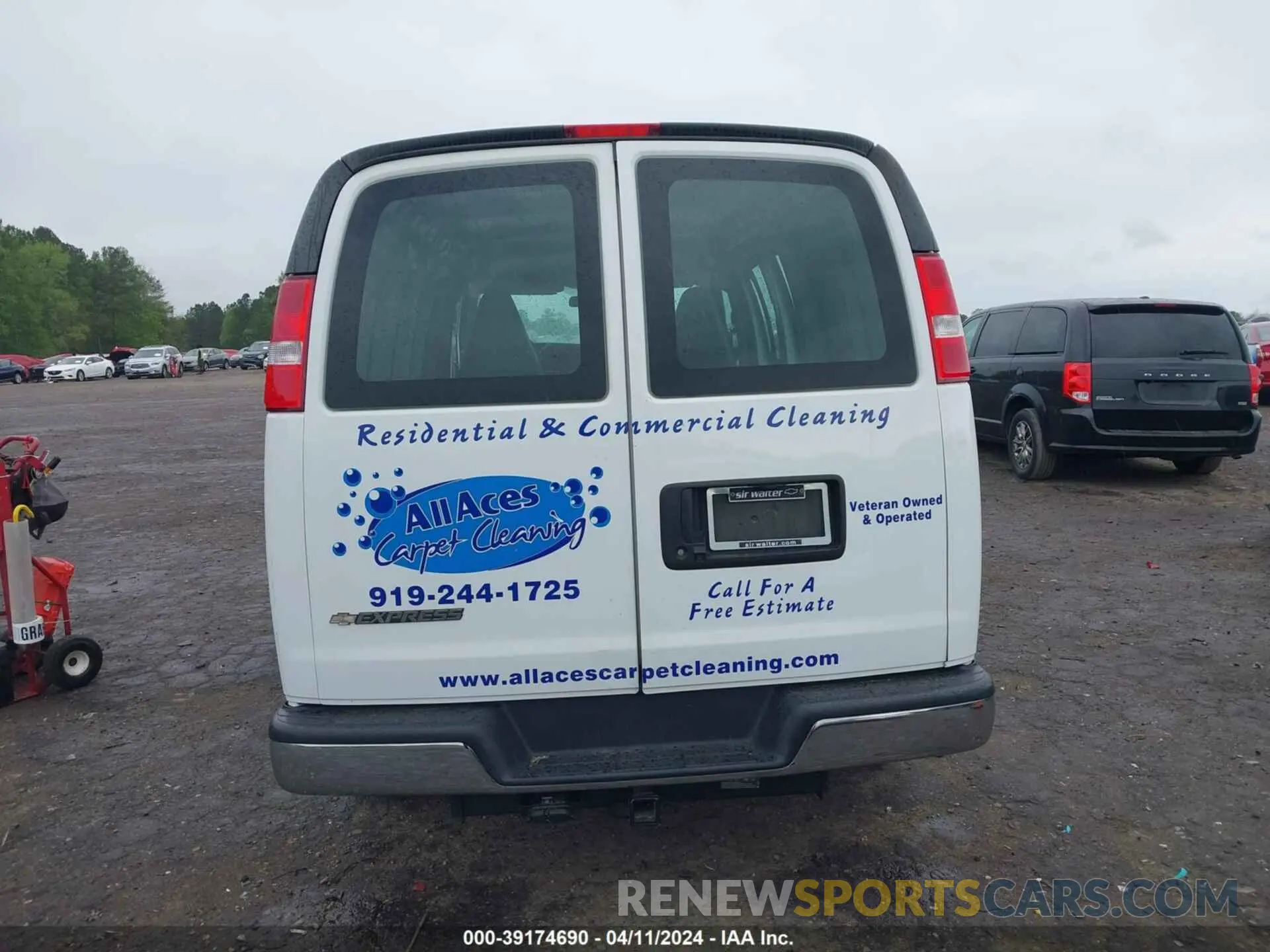 17 fotografías del automóvil dañado 1GCWGAFG5L1212519 CHEVROLET EXPRESS CARGO 2020