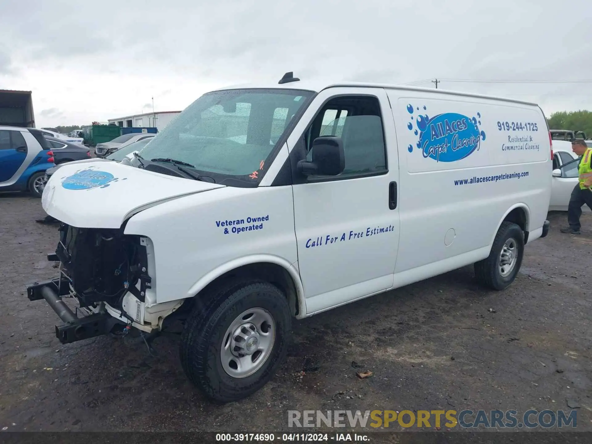 2 fotografías del automóvil dañado 1GCWGAFG5L1212519 CHEVROLET EXPRESS CARGO 2020