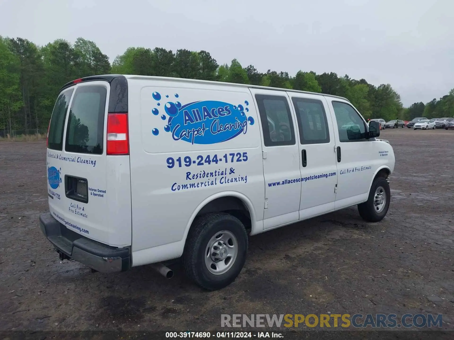4 fotografías del automóvil dañado 1GCWGAFG5L1212519 CHEVROLET EXPRESS CARGO 2020