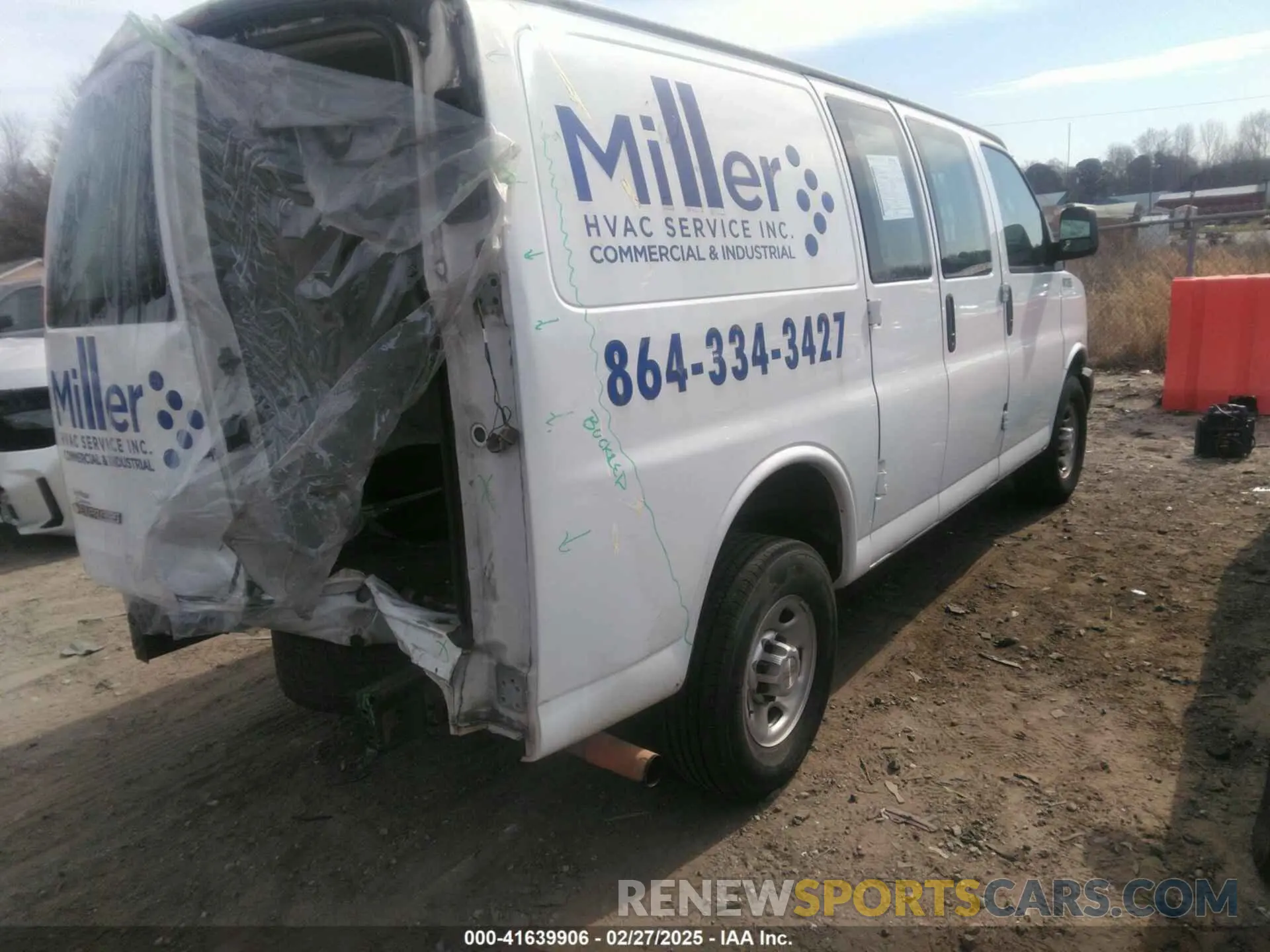 4 fotografías del automóvil dañado 1GCWGAFG7L1263293 CHEVROLET EXPRESS CARGO 2020
