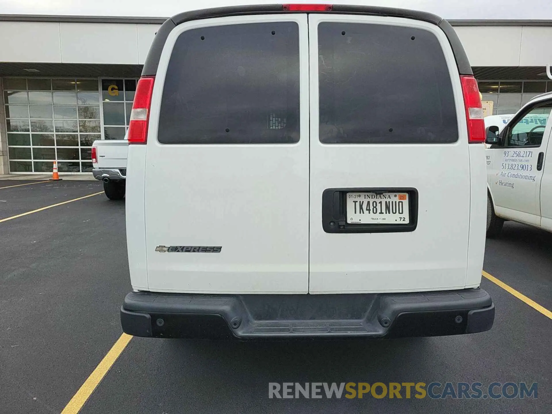 5 fotografías del automóvil dañado 1GCWGAFG9L1161073 CHEVROLET EXPRESS CARGO 2020