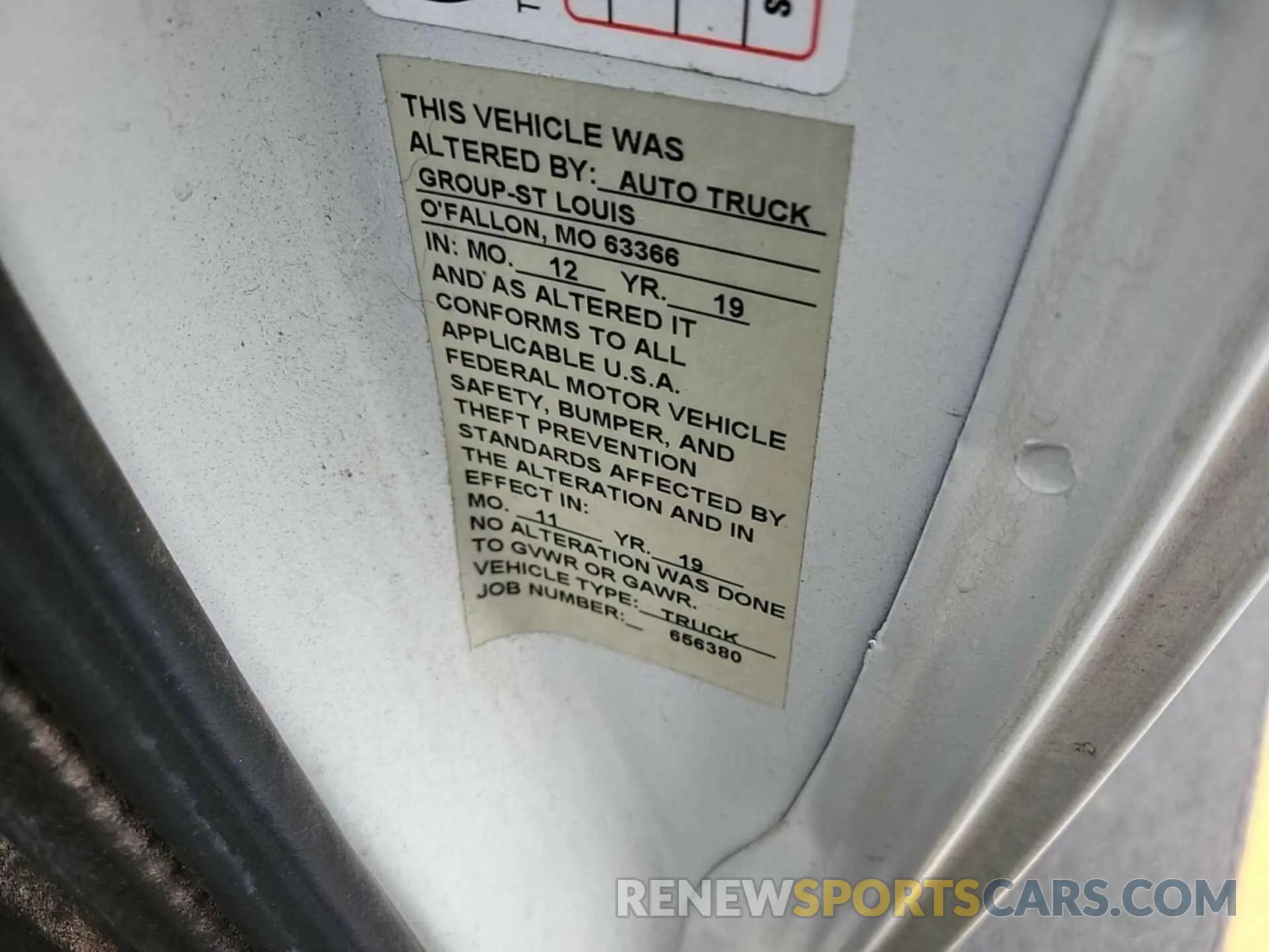 6 fotografías del automóvil dañado 1GCWGAFG9L1161073 CHEVROLET EXPRESS CARGO 2020
