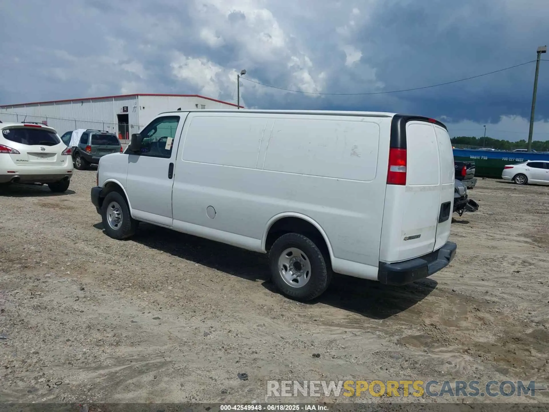 3 fotografías del automóvil dañado 1GCWGAFG9L1207050 CHEVROLET EXPRESS CARGO 2020