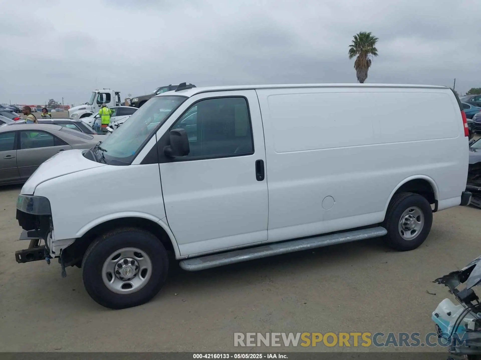 15 fotografías del automóvil dañado 1GCWGAFG9L1268012 CHEVROLET EXPRESS CARGO 2020