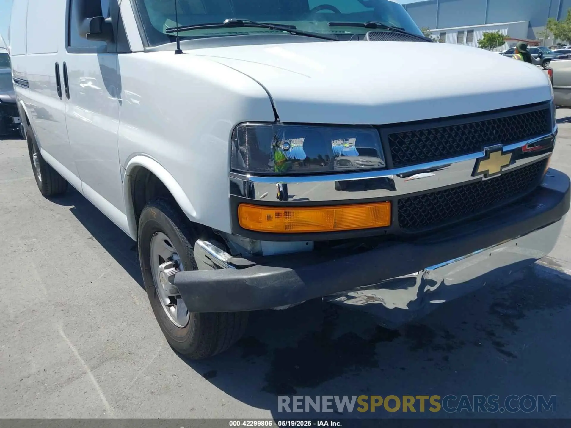 6 fotografías del automóvil dañado 1GCWGAFP3L1273819 CHEVROLET EXPRESS CARGO 2020