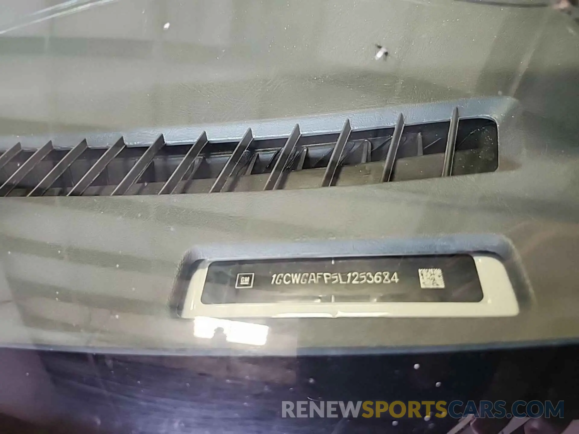 1 fotografías del automóvil dañado 1GCWGAFP5L1253684 CHEVROLET EXPRESS CARGO 2020