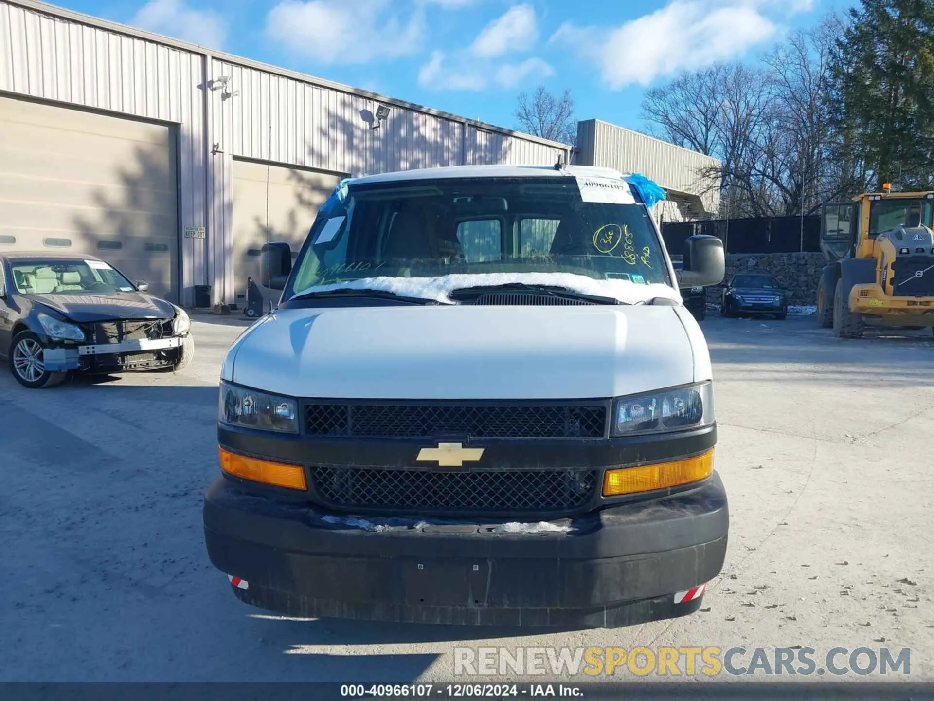 12 fotografías del automóvil dañado 1GCWGBFG4L1155123 CHEVROLET EXPRESS CARGO 2020