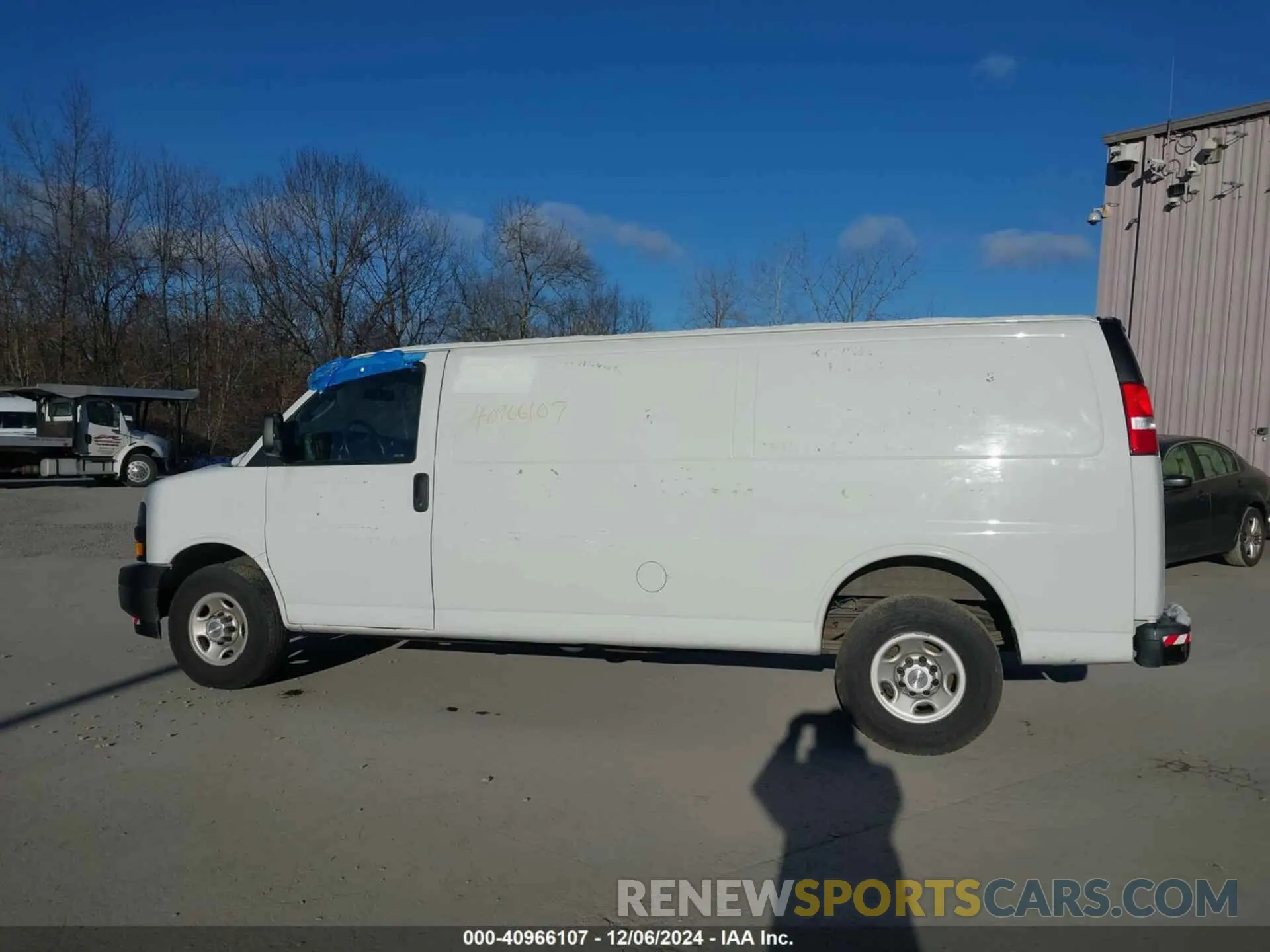 14 fotografías del automóvil dañado 1GCWGBFG4L1155123 CHEVROLET EXPRESS CARGO 2020
