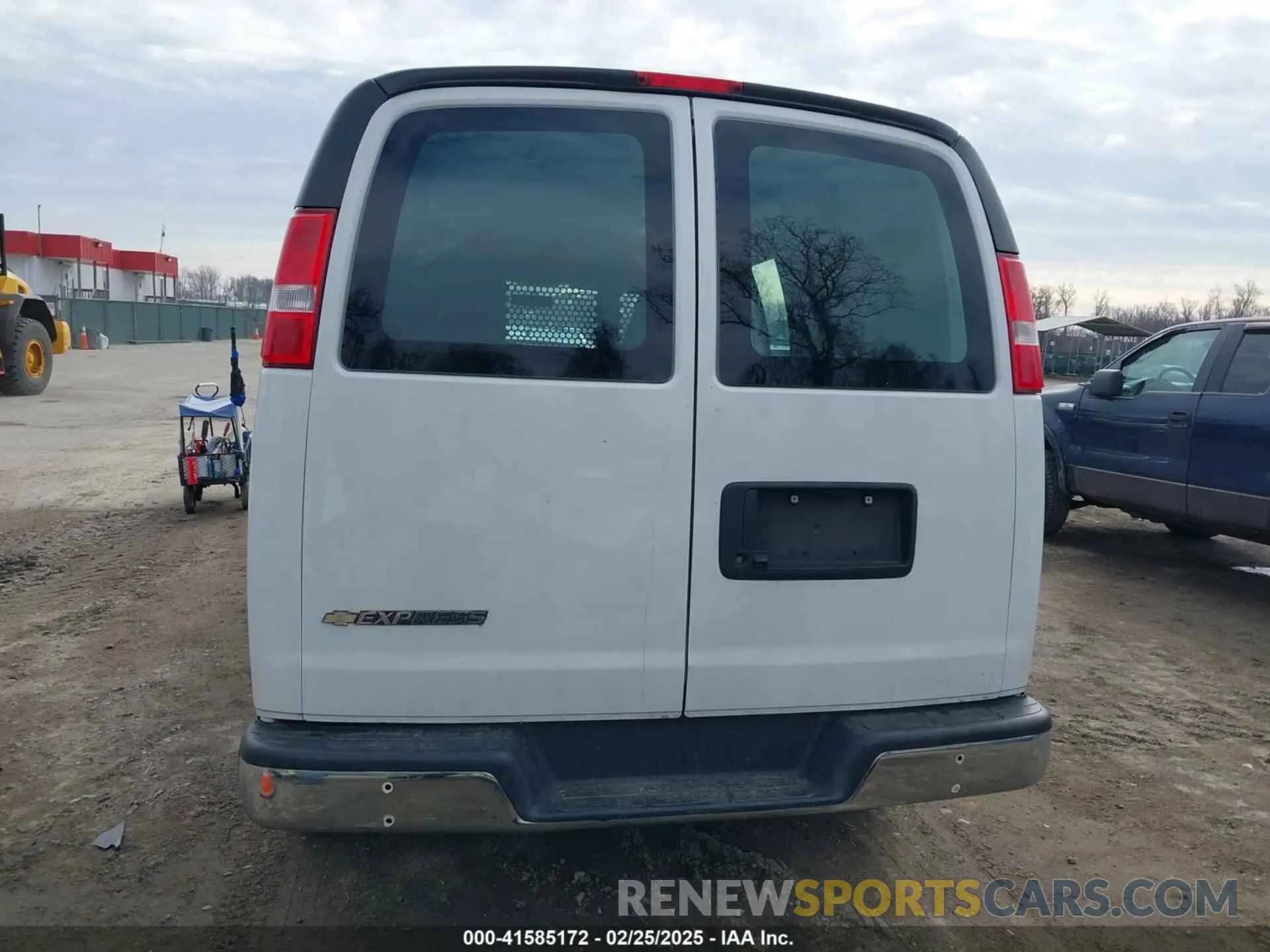 17 fotografías del automóvil dañado 1GCWGAFP1M1197812 CHEVROLET EXPRESS CARGO 2021