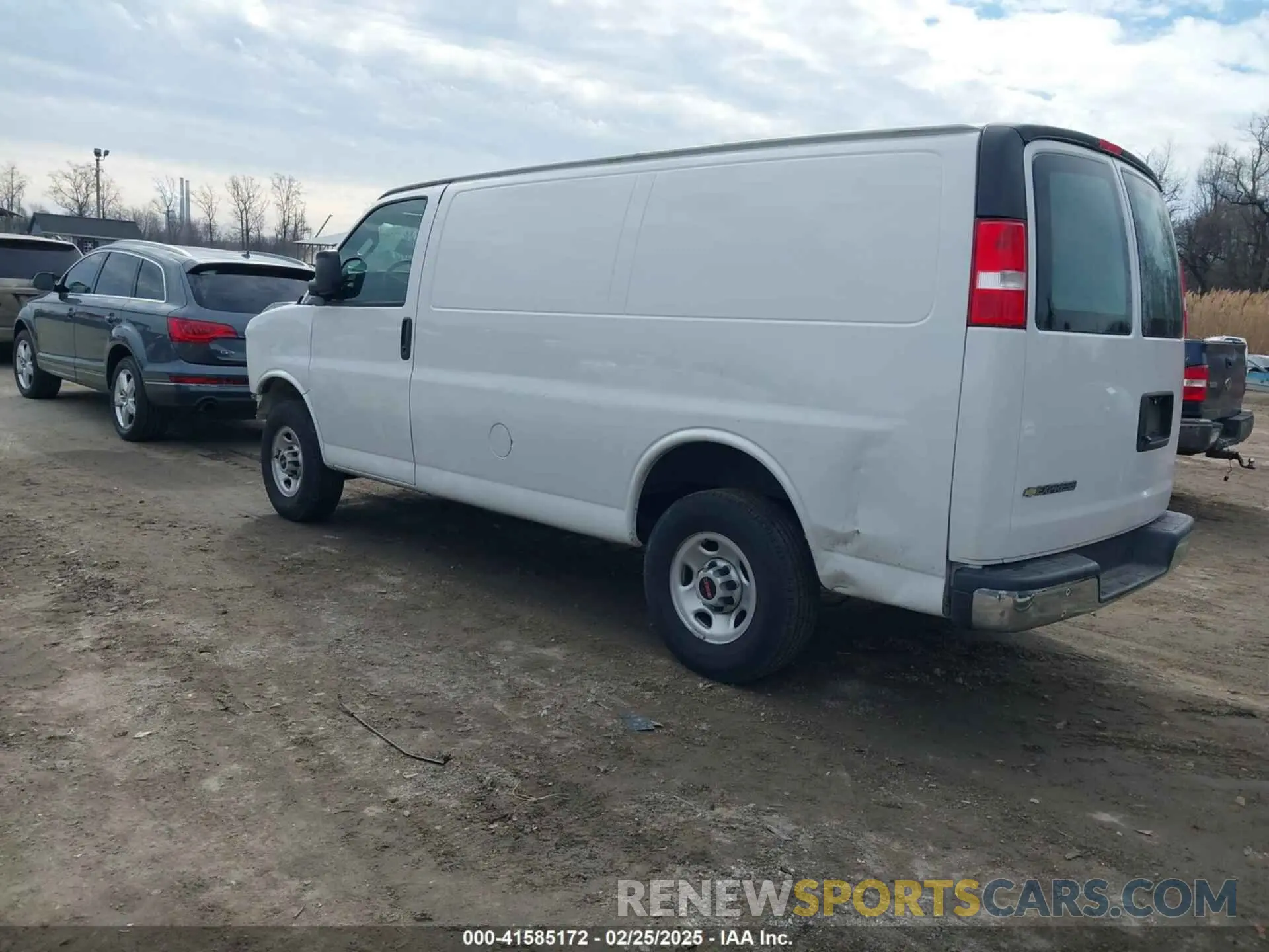 3 fotografías del automóvil dañado 1GCWGAFP1M1197812 CHEVROLET EXPRESS CARGO 2021