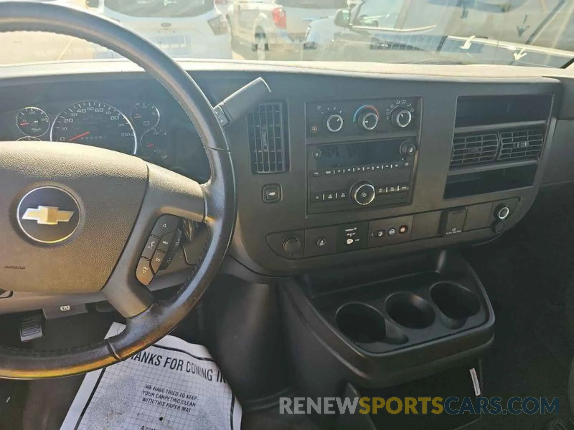 9 fotografías del automóvil dañado 1GCWGAFP1M1309427 CHEVROLET EXPRESS CARGO 2021