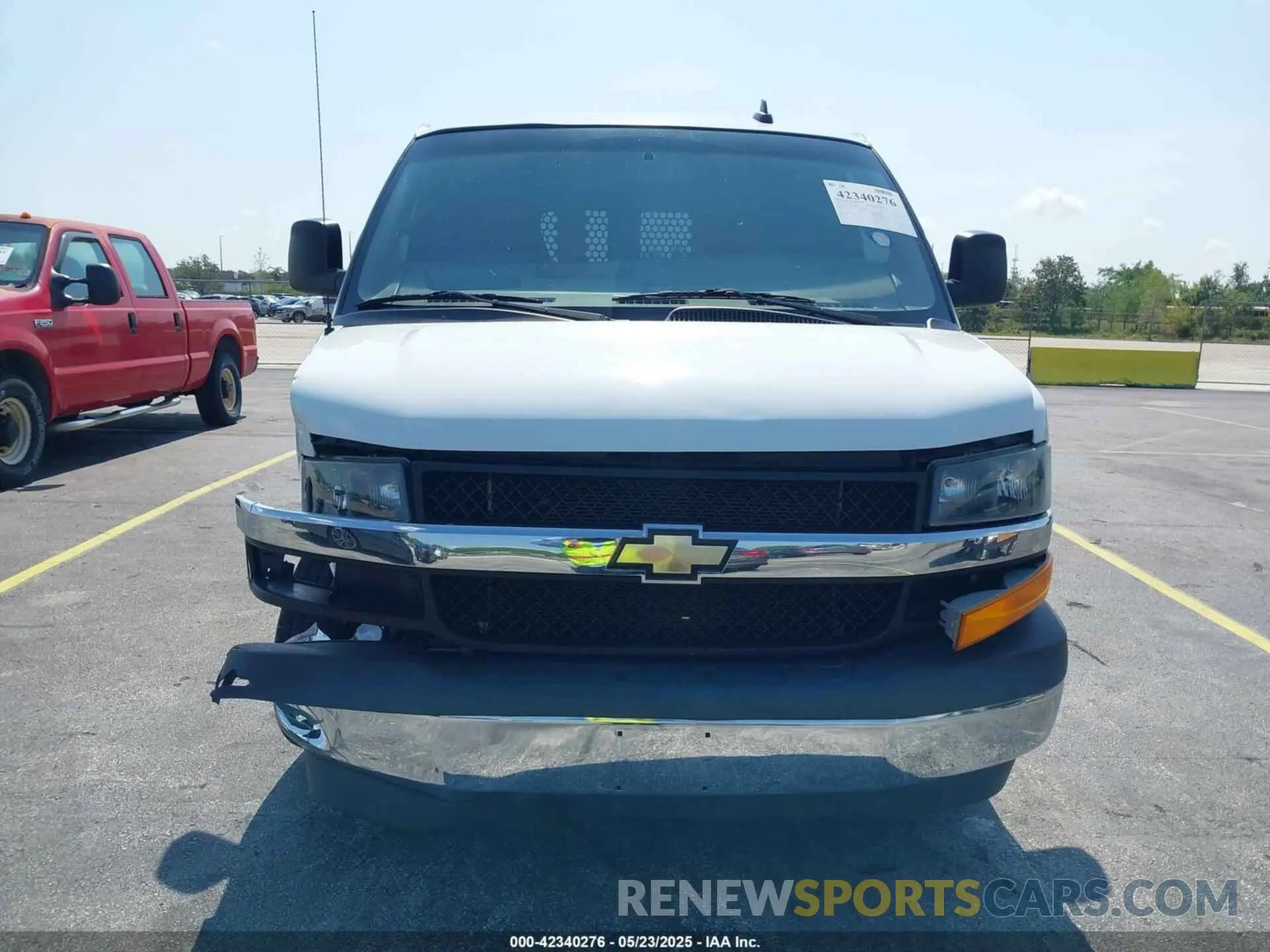 12 fotografías del automóvil dañado 1GCWGAFP2M1204749 CHEVROLET EXPRESS CARGO 2021