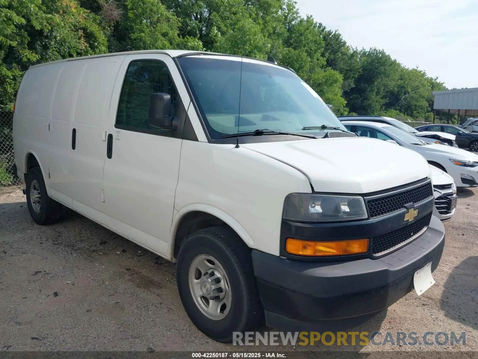 1 fotografías del automóvil dañado 1GCWGAFP4M1163055 CHEVROLET EXPRESS CARGO 2021