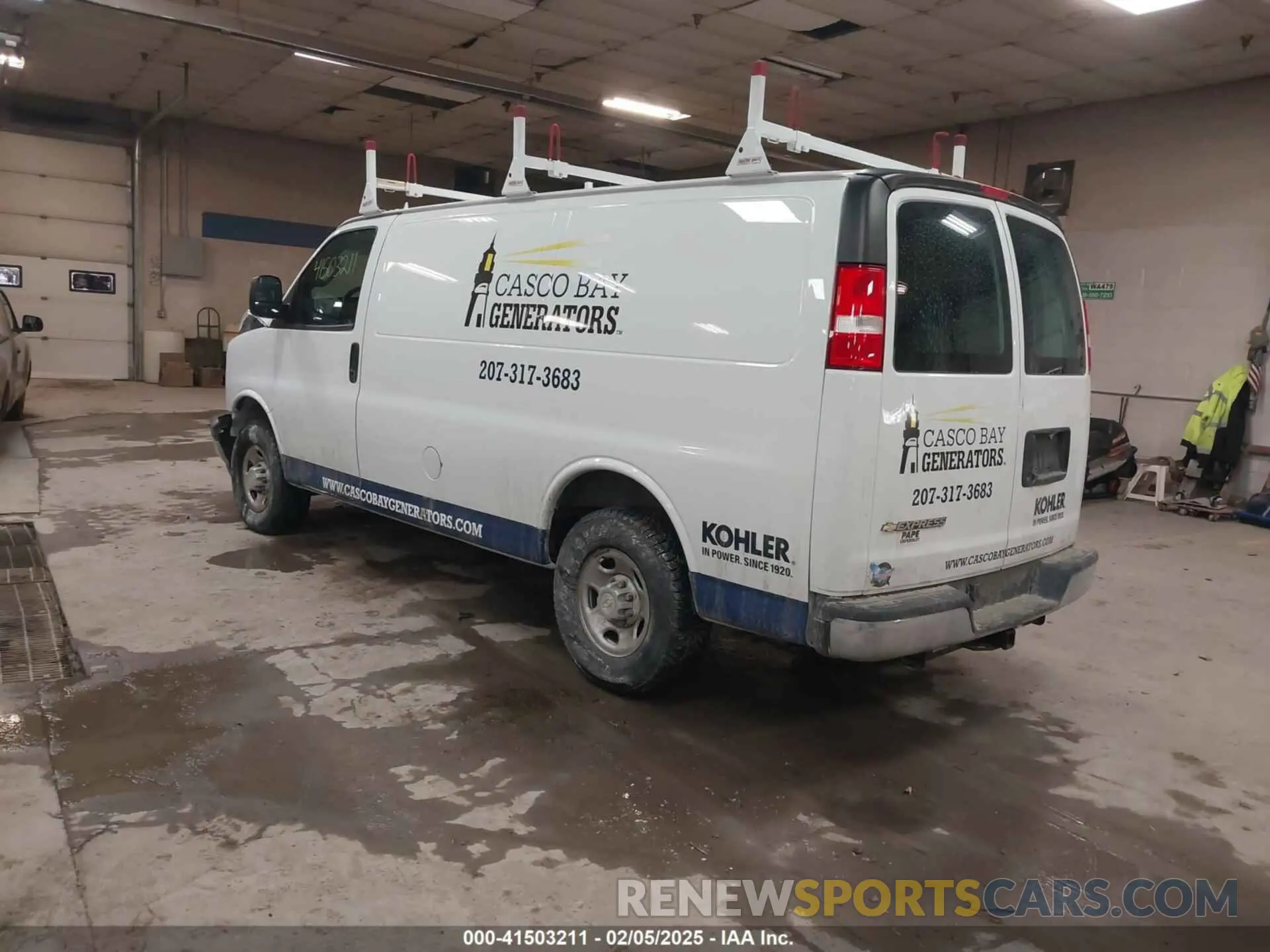 3 fotografías del automóvil dañado 1GCWGAFP9M1303035 CHEVROLET EXPRESS CARGO 2021