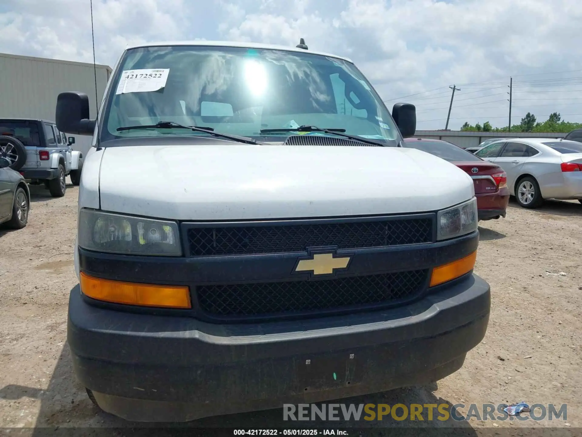12 fotografías del automóvil dañado 1GCWGBFP6M1222452 CHEVROLET EXPRESS CARGO 2021