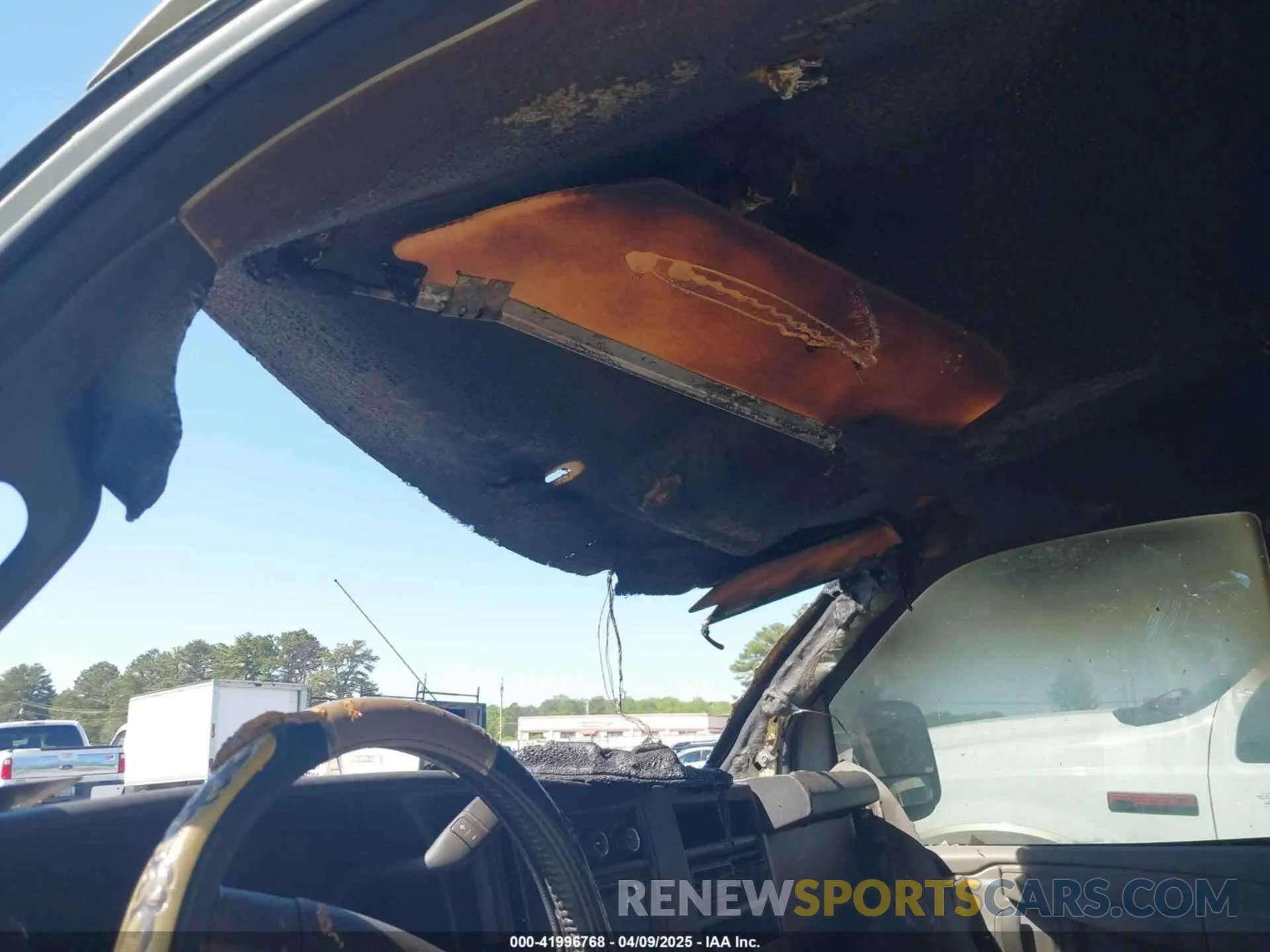 6 fotografías del automóvil dañado 1GCWGBFP6M1256777 CHEVROLET EXPRESS CARGO 2021