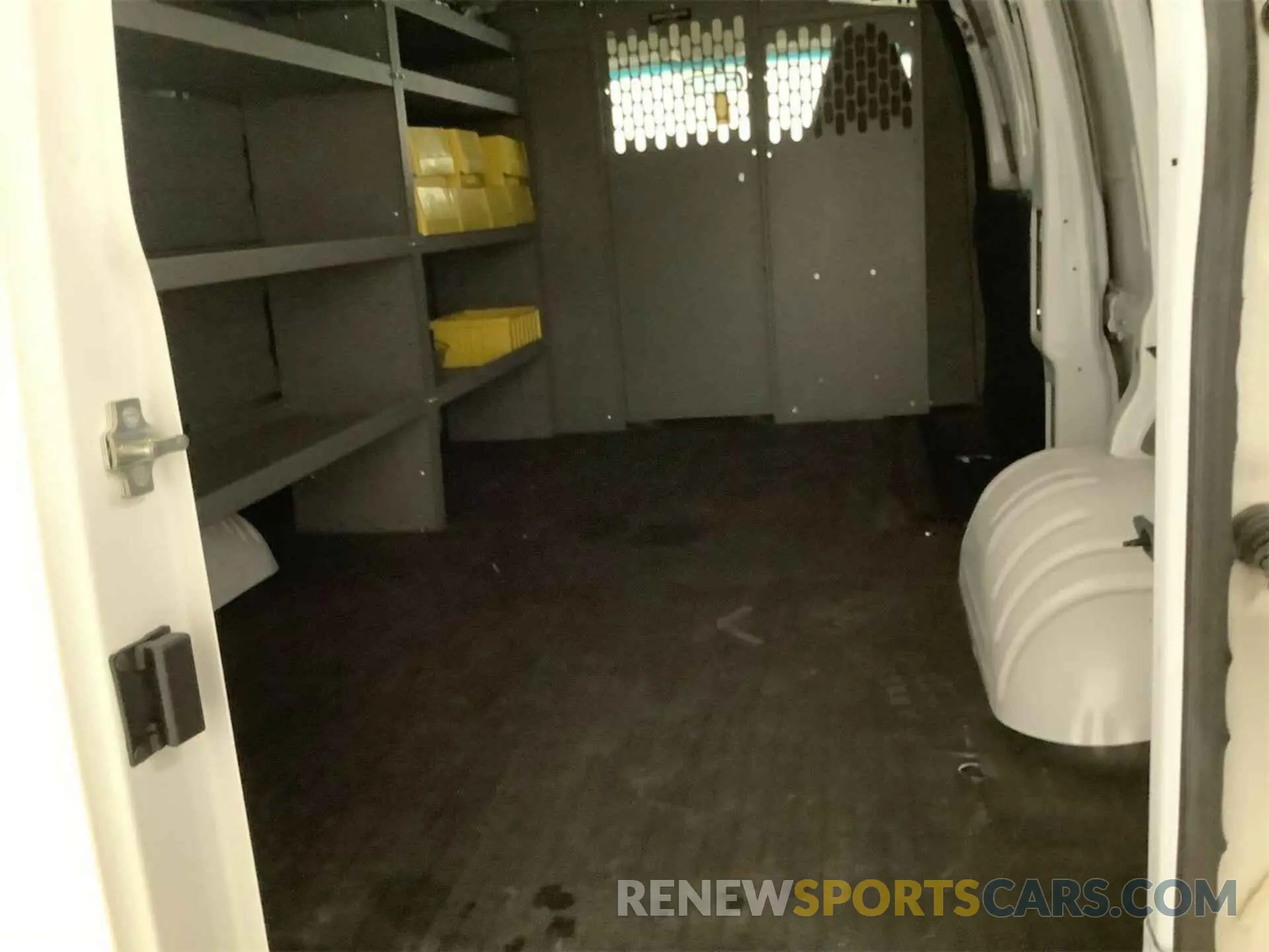 10 fotografías del automóvil dañado 1GCWGAFP1N1271893 CHEVROLET EXPRESS CARGO 2022