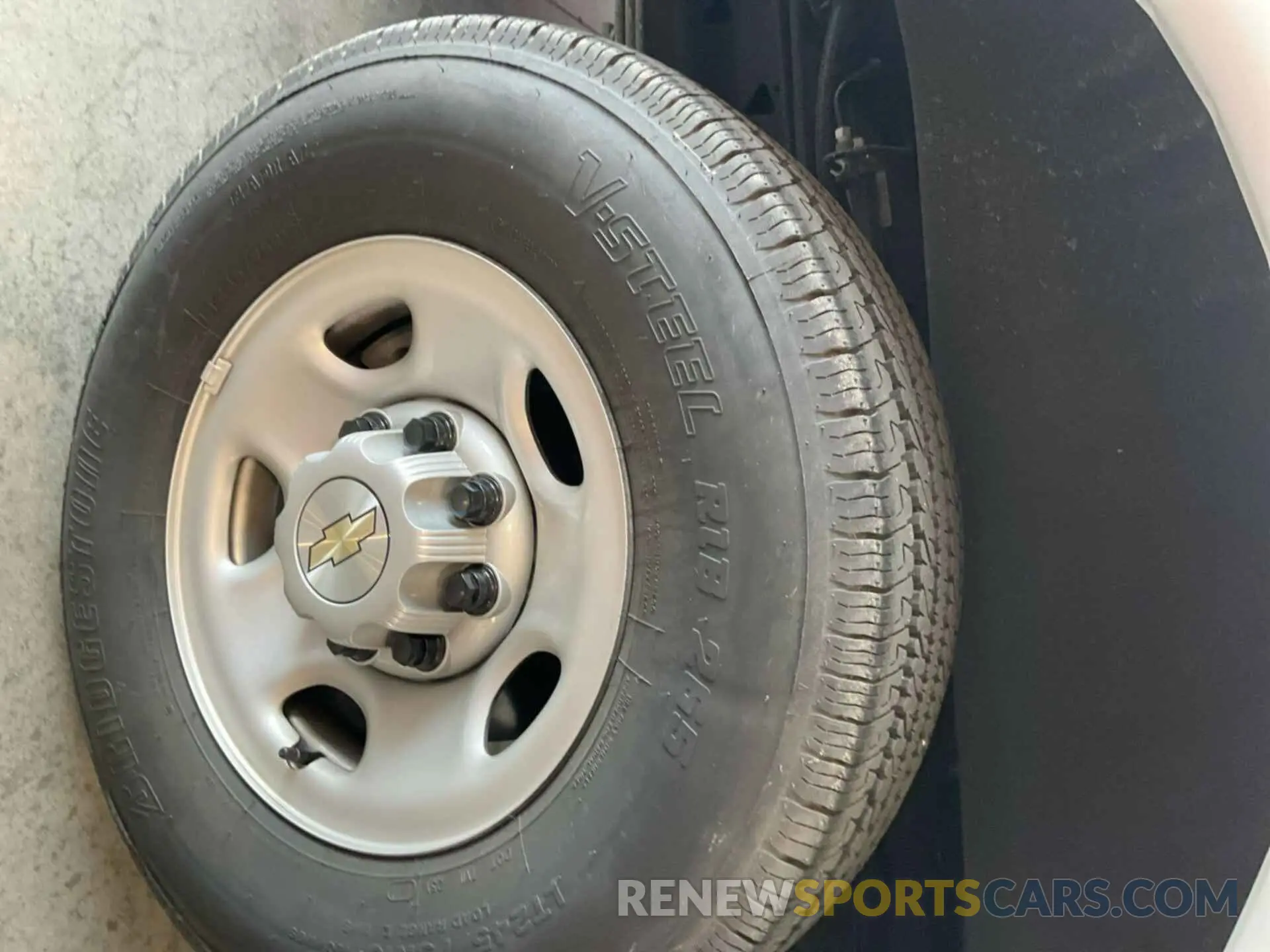 7 fotografías del automóvil dañado 1GCWGAFP1N1271893 CHEVROLET EXPRESS CARGO 2022