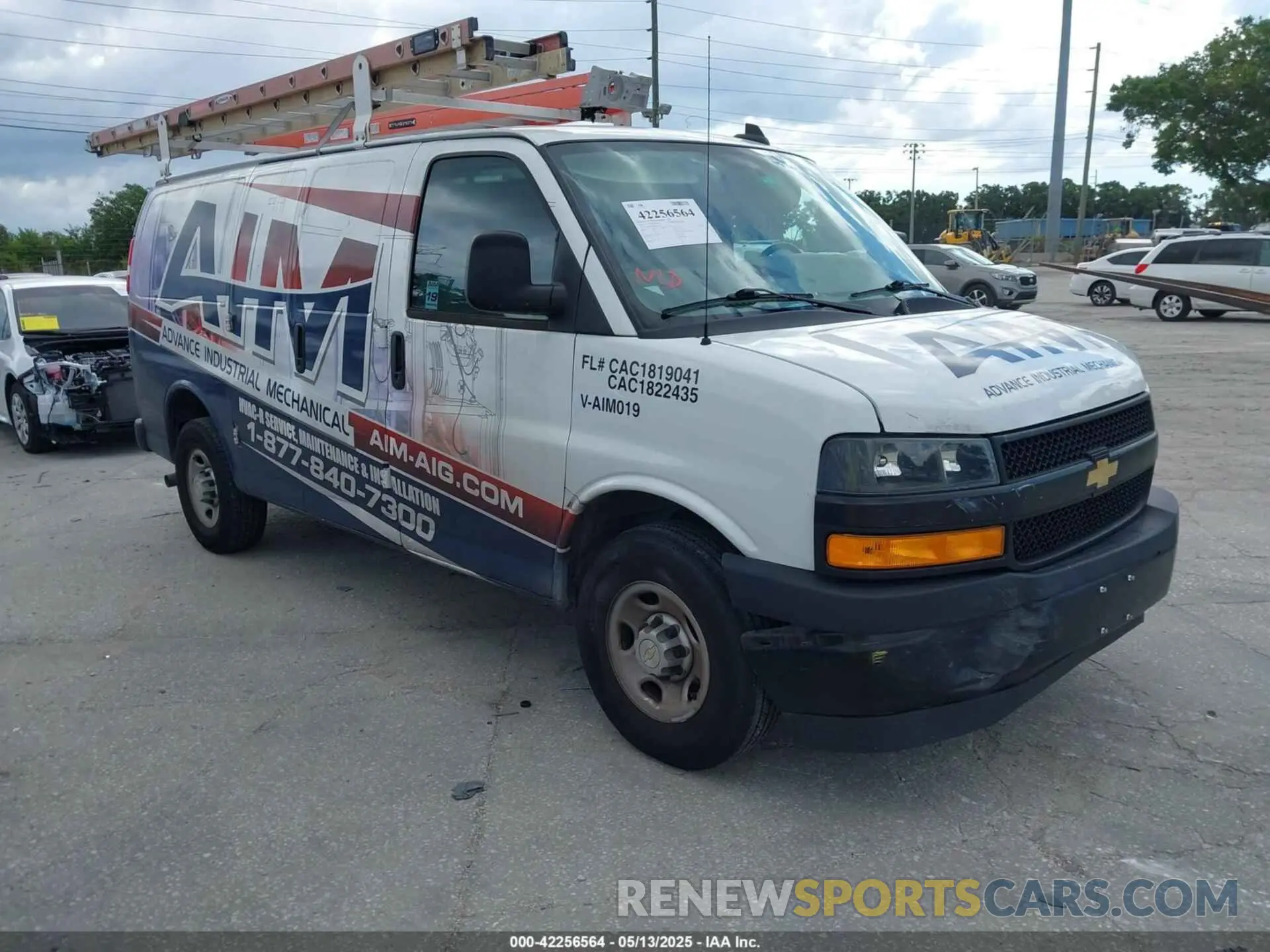 1 fotografías del automóvil dañado 1GCWGAFPXN1281984 CHEVROLET EXPRESS CARGO 2022