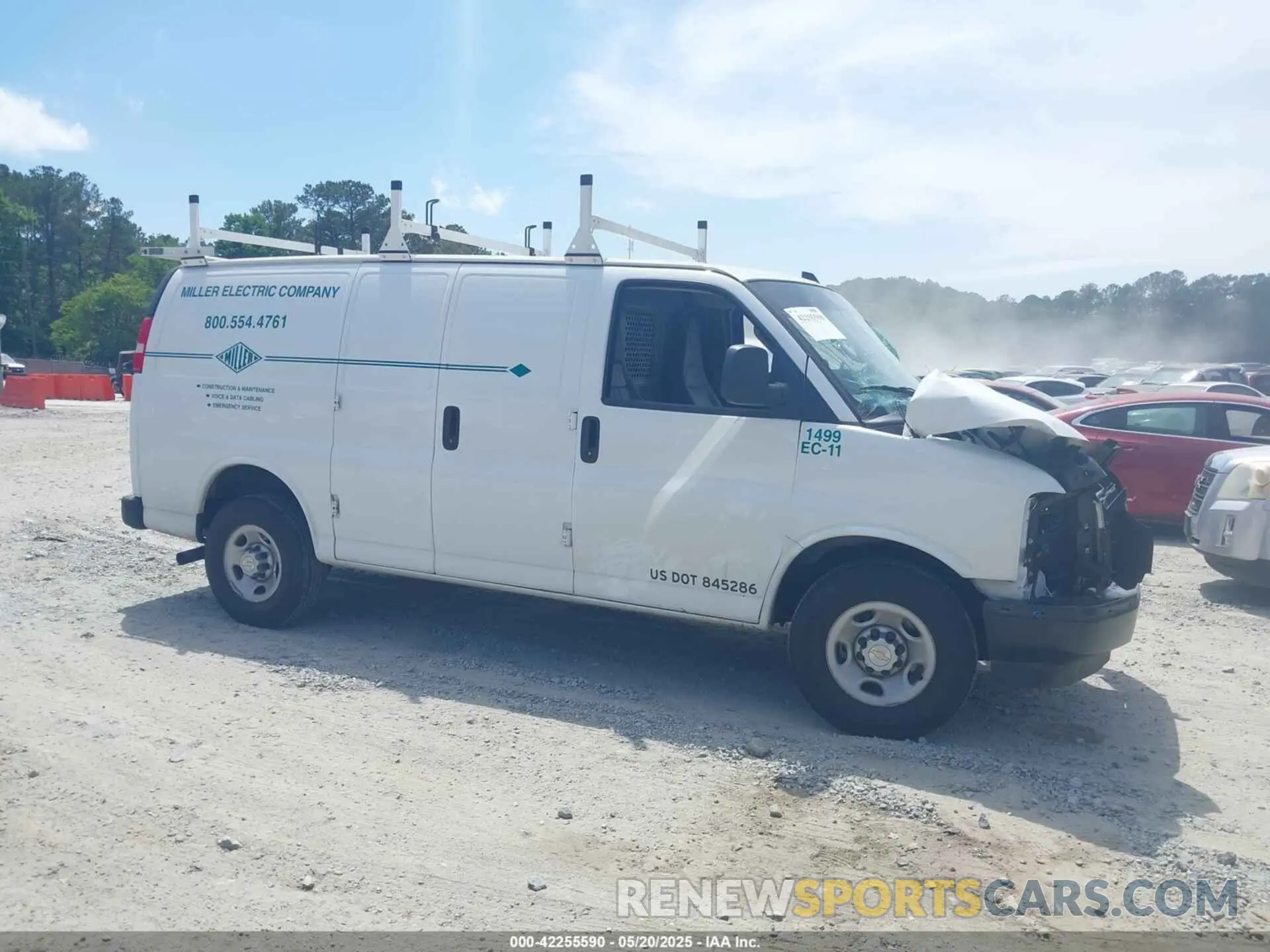 13 fotografías del automóvil dañado 1GCWGAFP1P1252487 CHEVROLET EXPRESS CARGO 2023