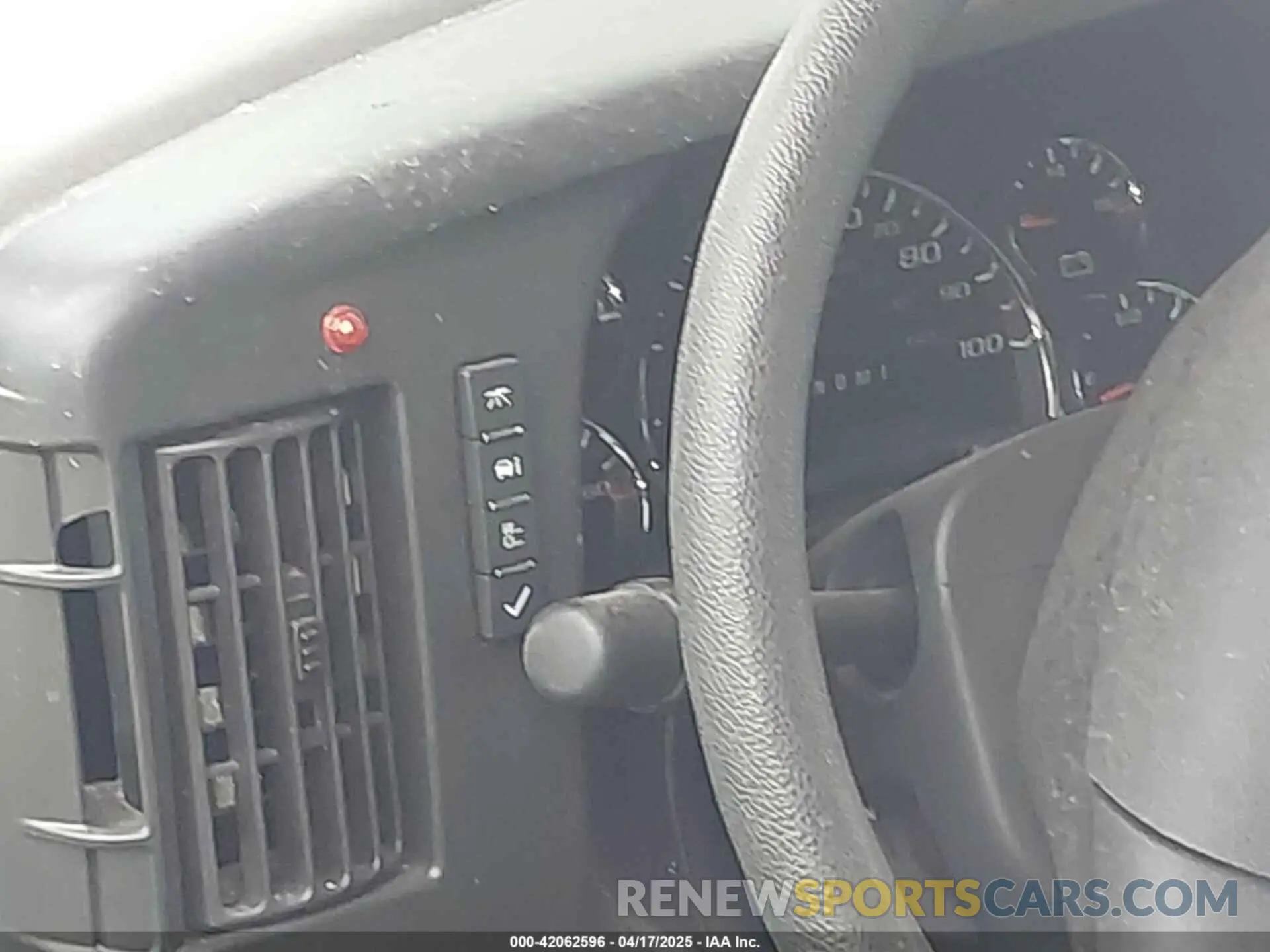 14 fotografías del automóvil dañado 1GCWGAF79R1177119 CHEVROLET EXPRESS CARGO 2024