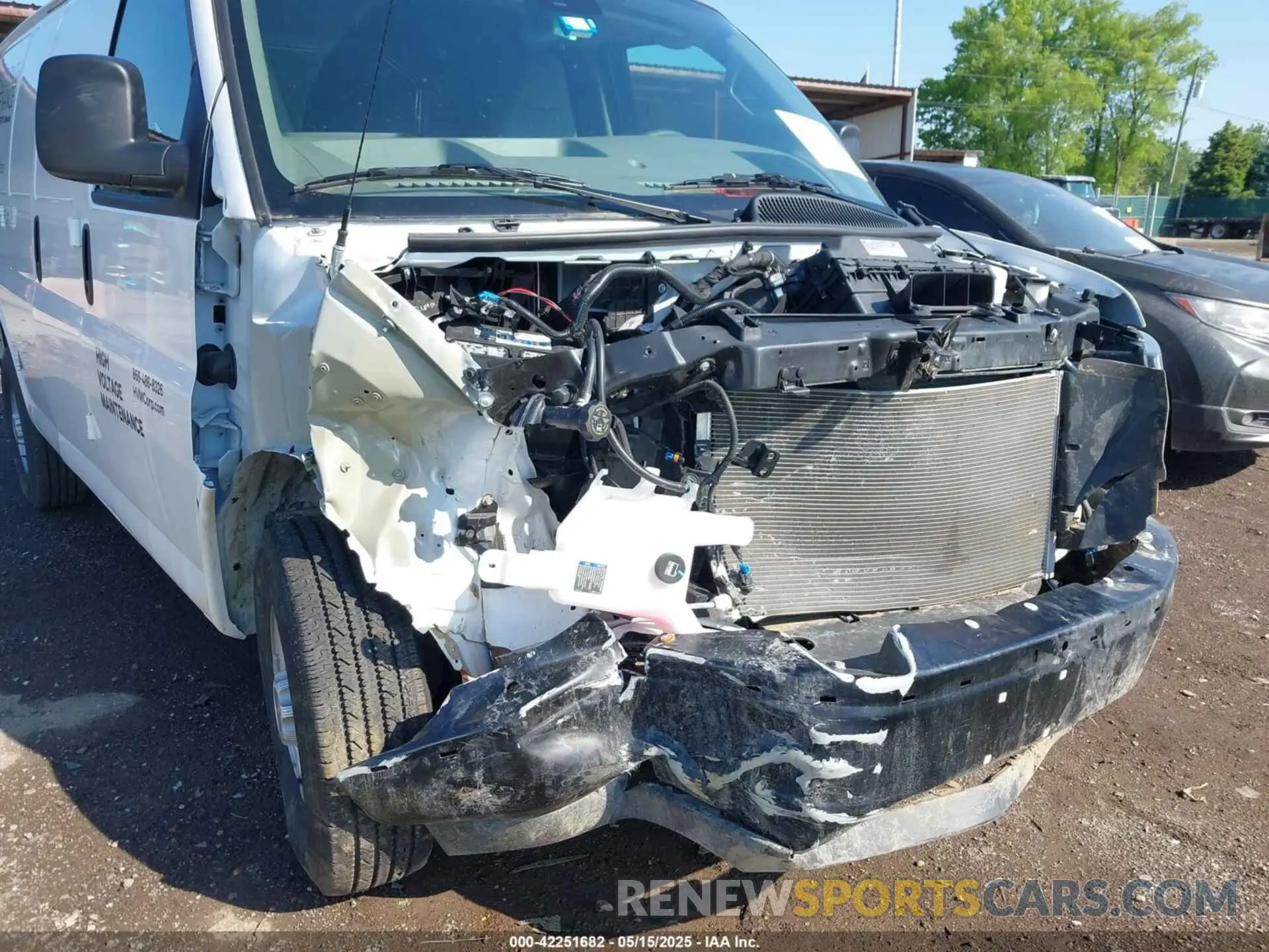 6 fotografías del automóvil dañado 1GCWGAFP0R1250412 CHEVROLET EXPRESS CARGO 2024