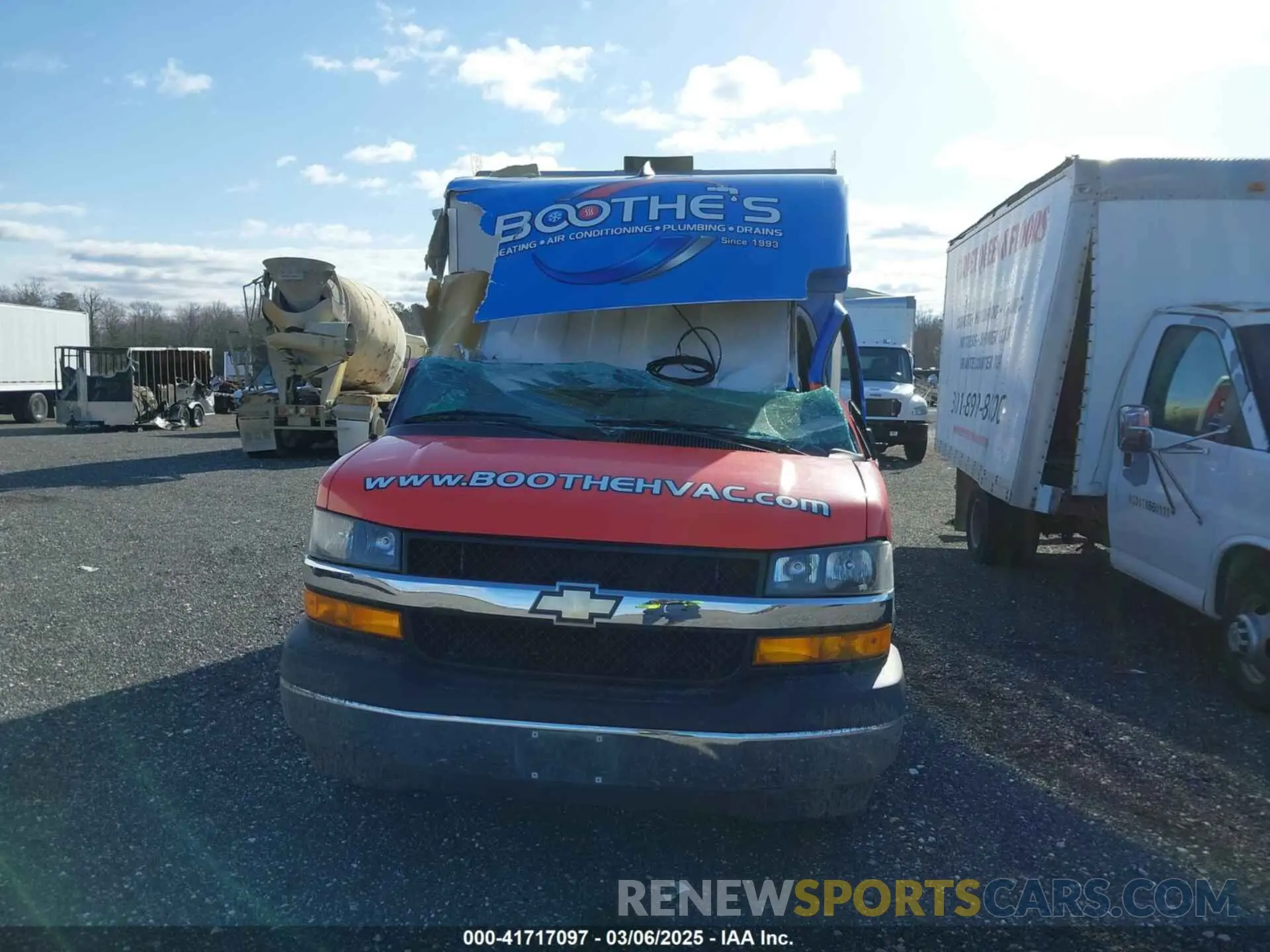 11 fotografías del automóvil dañado 1GB0GRFG9L1120239 CHEVROLET EXPRESS CUTAWAY 2020