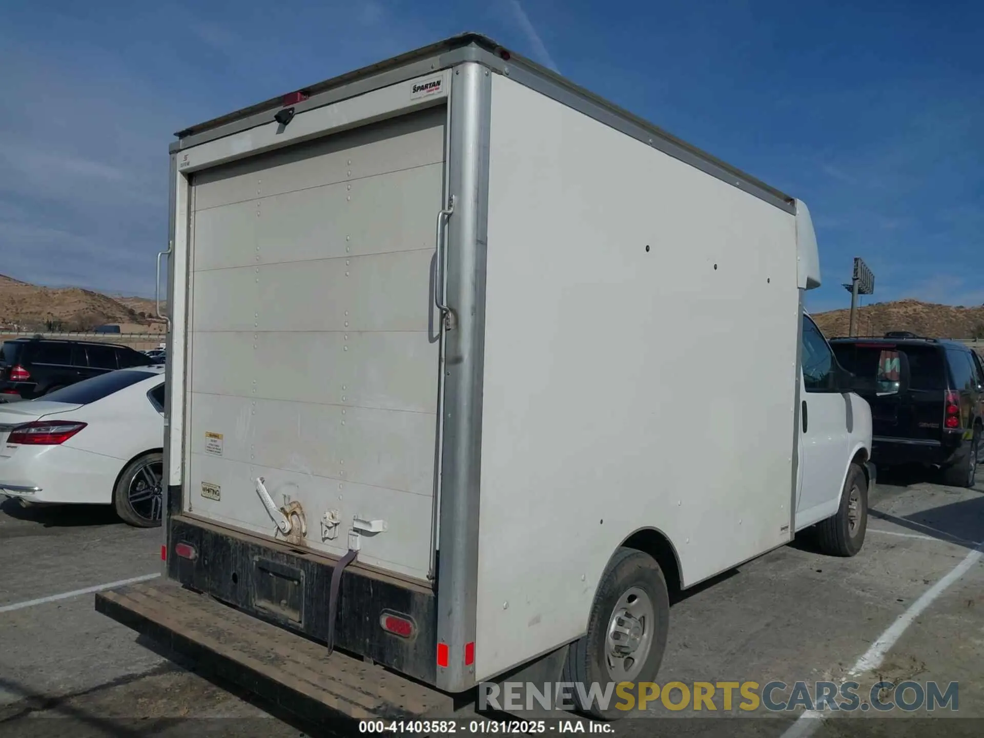 4 fotografías del automóvil dañado 1GB0GRF75N1259836 CHEVROLET EXPRESS CUTAWAY 2022