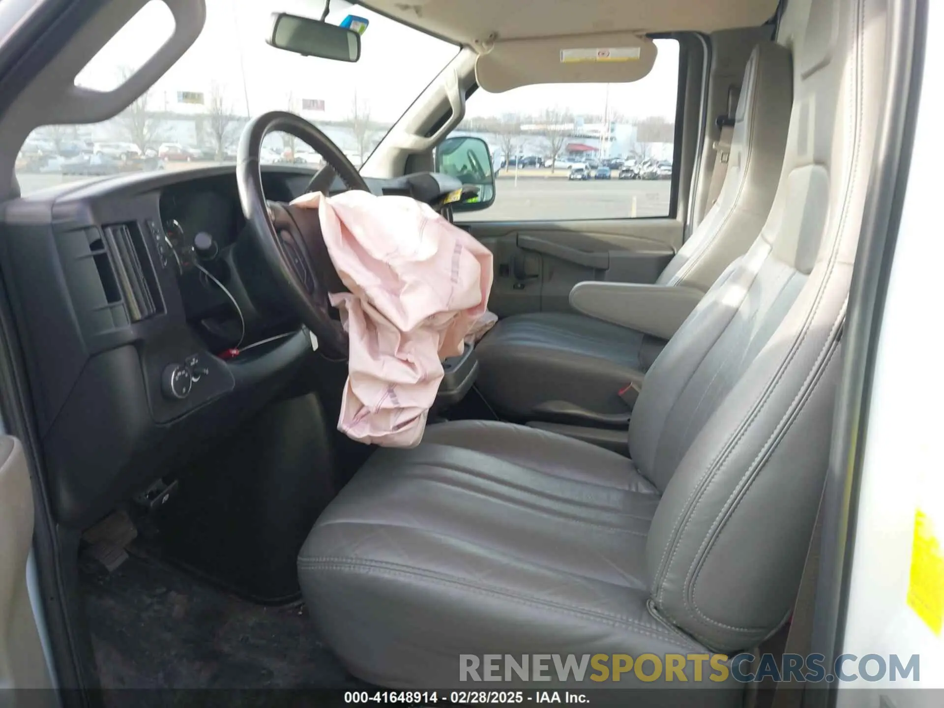 6 fotografías del automóvil dañado 1GB0GSF70P1186241 CHEVROLET EXPRESS CUTAWAY 2023