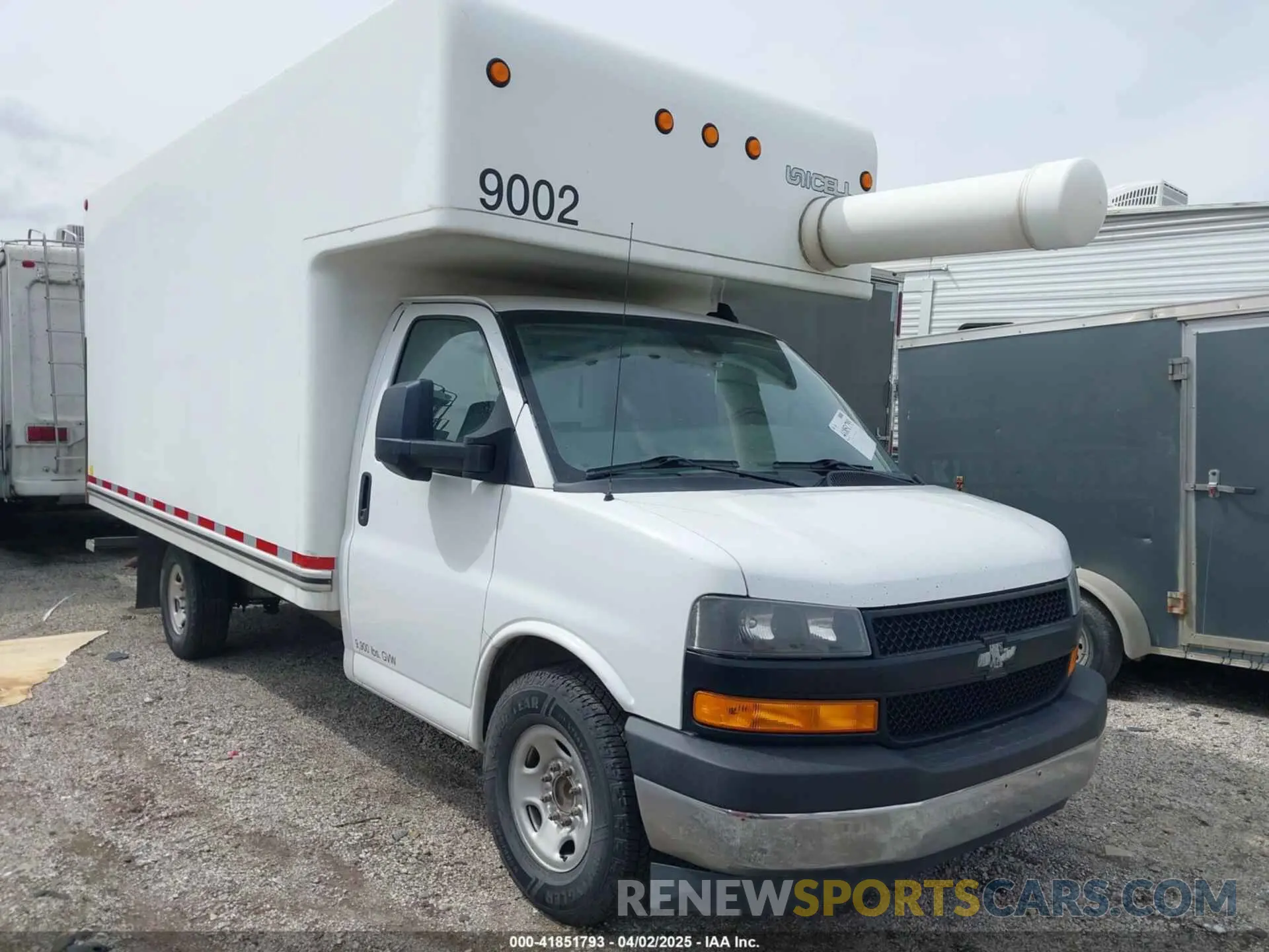 1 fotografías del automóvil dañado 1HA0GSFG5KN003828 CHEVROLET EXPRESS CUTAWAY 4500 2019