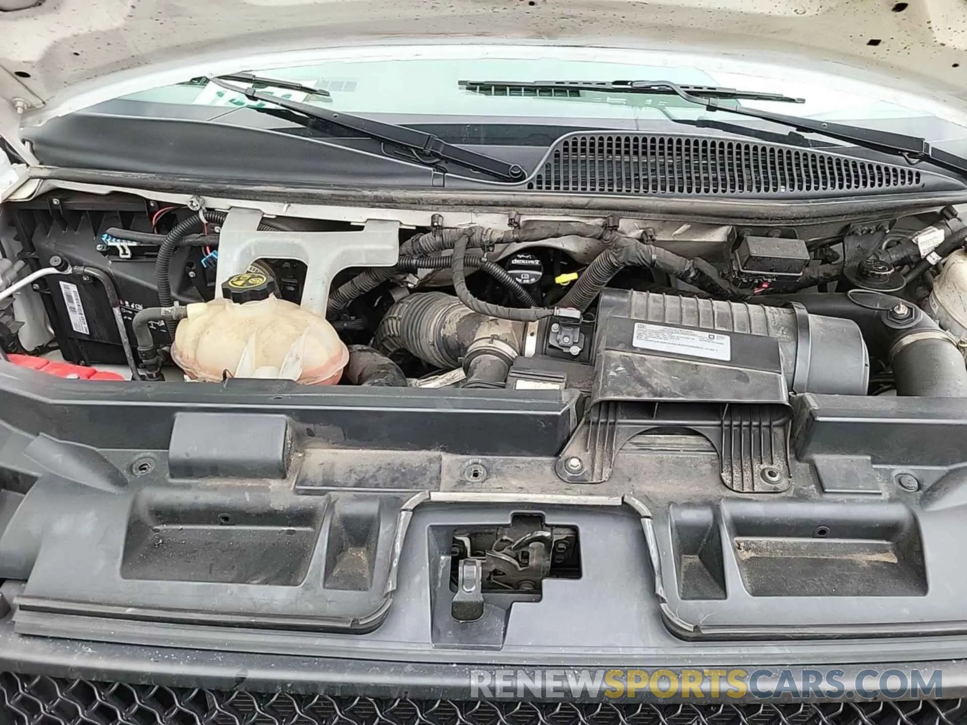 21 fotografías del automóvil dañado 1GCWGAF17K1220857 CHEVROLET EXPRESS G2500 2019