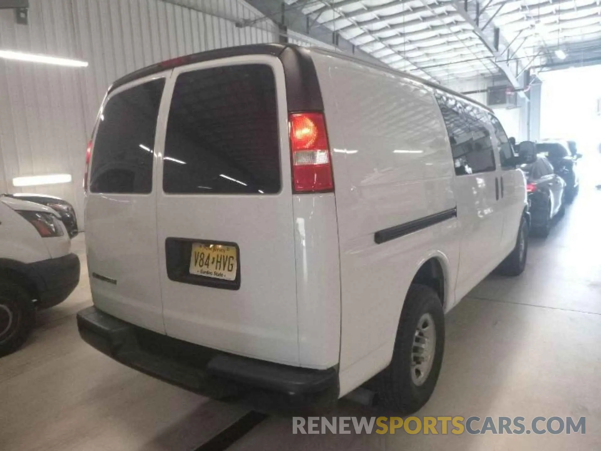 15 fotografías del automóvil dañado 1GCWGAFG2K1328310 CHEVROLET EXPRESS G2500 2019