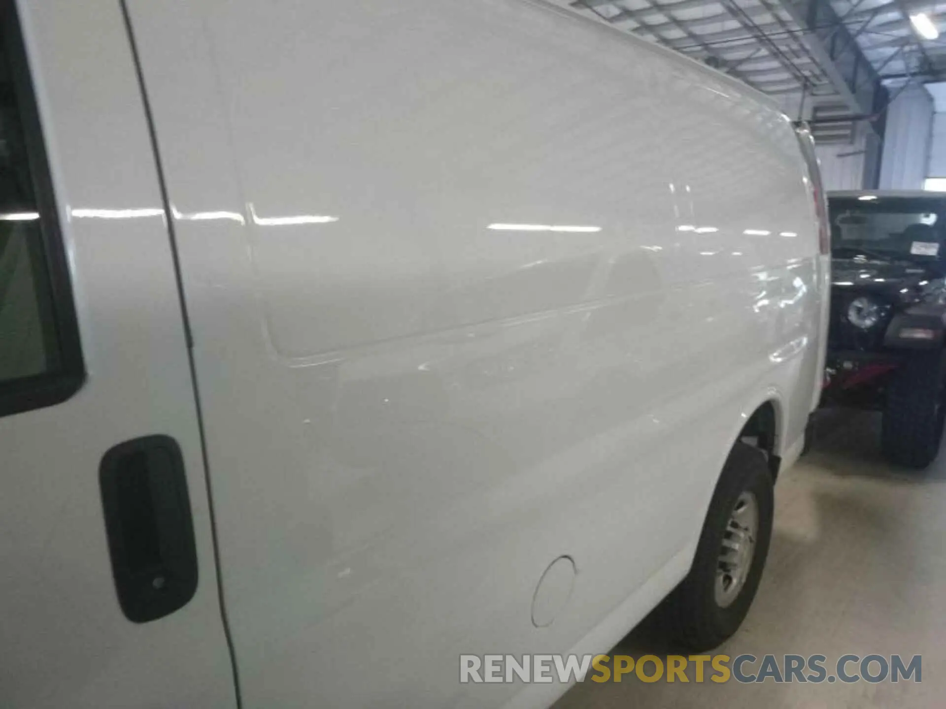 6 fotografías del automóvil dañado 1GCWGAFG2K1328310 CHEVROLET EXPRESS G2500 2019