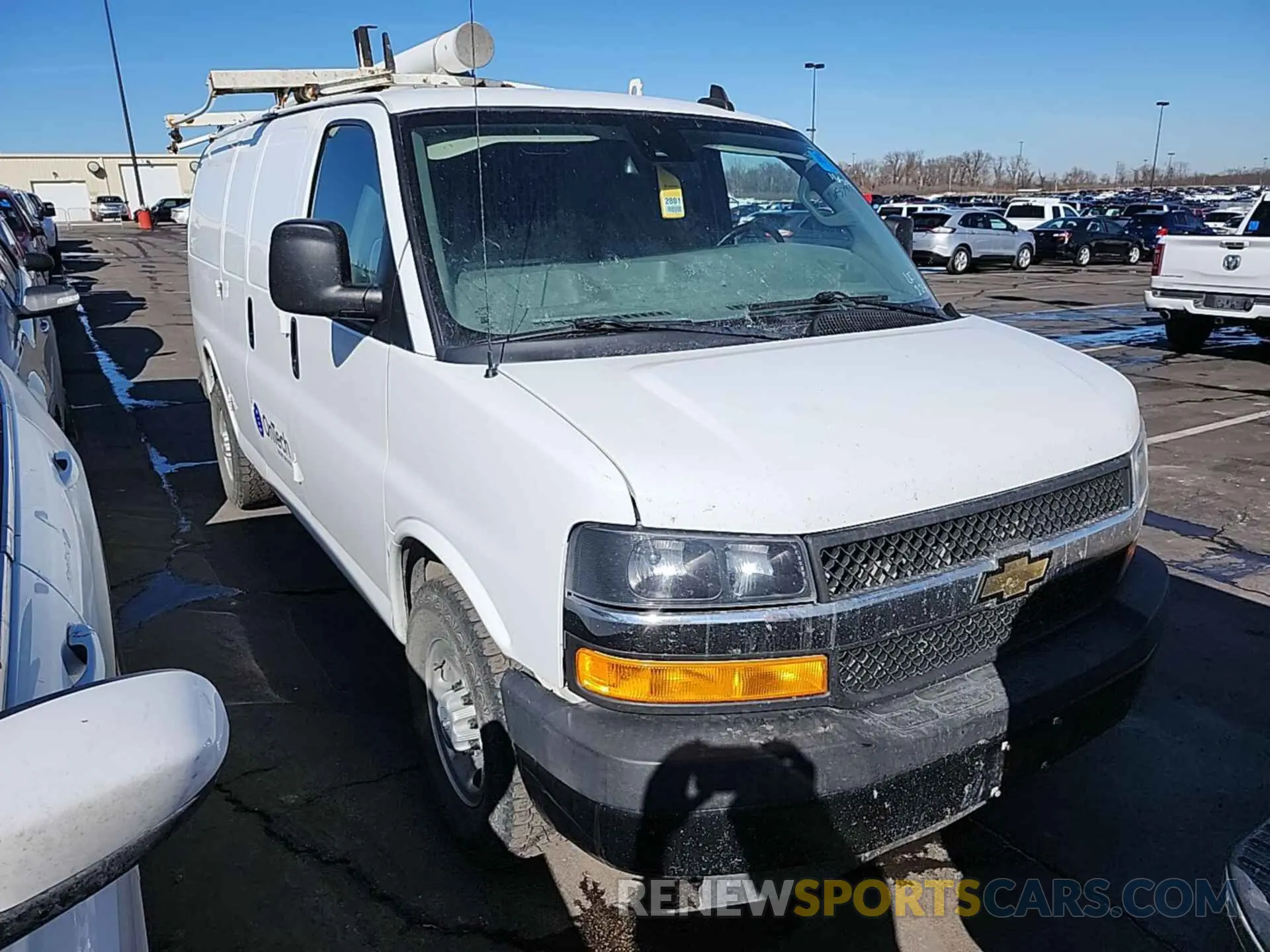 32 fotografías del automóvil dañado 1GCWGAFG5K1276039 CHEVROLET EXPRESS G2500 2019