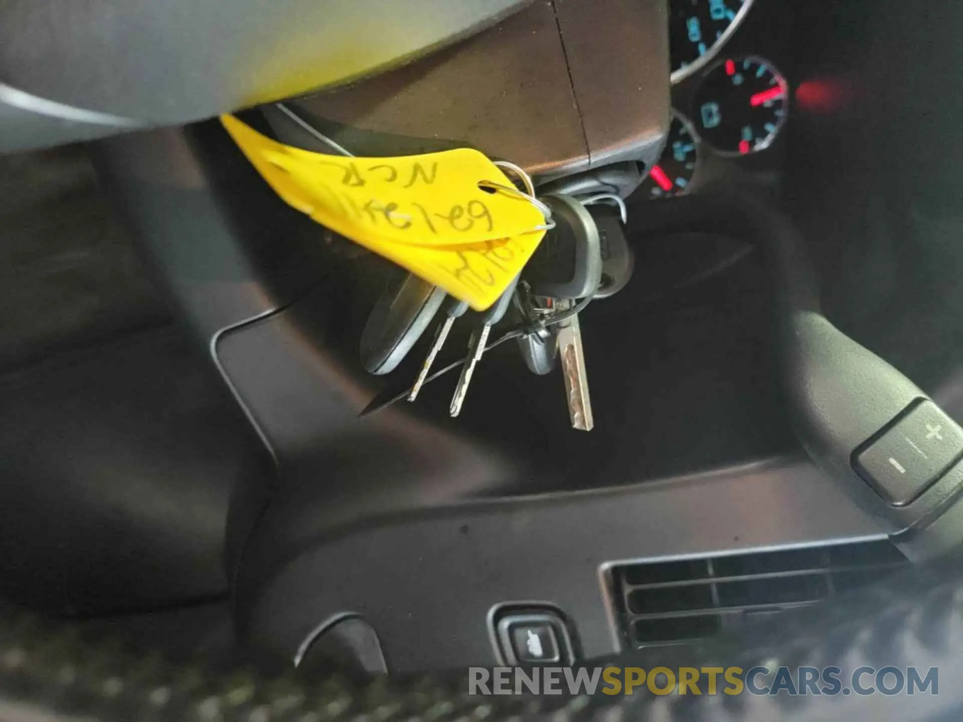 6 fotografías del automóvil dañado 1GCWGAFGXK1328281 CHEVROLET EXPRESS G2500 2019