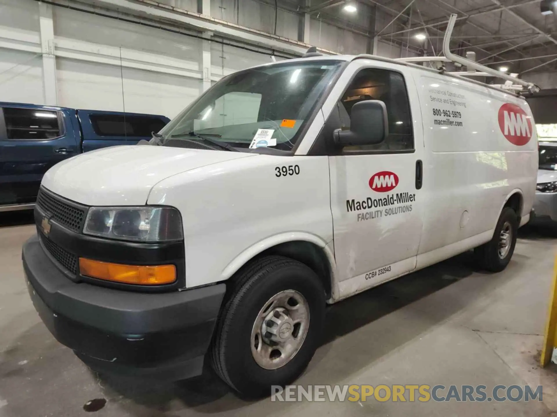 21 fotografías del automóvil dañado 1GCWGAFP4K1305062 CHEVROLET EXPRESS G2500 2019