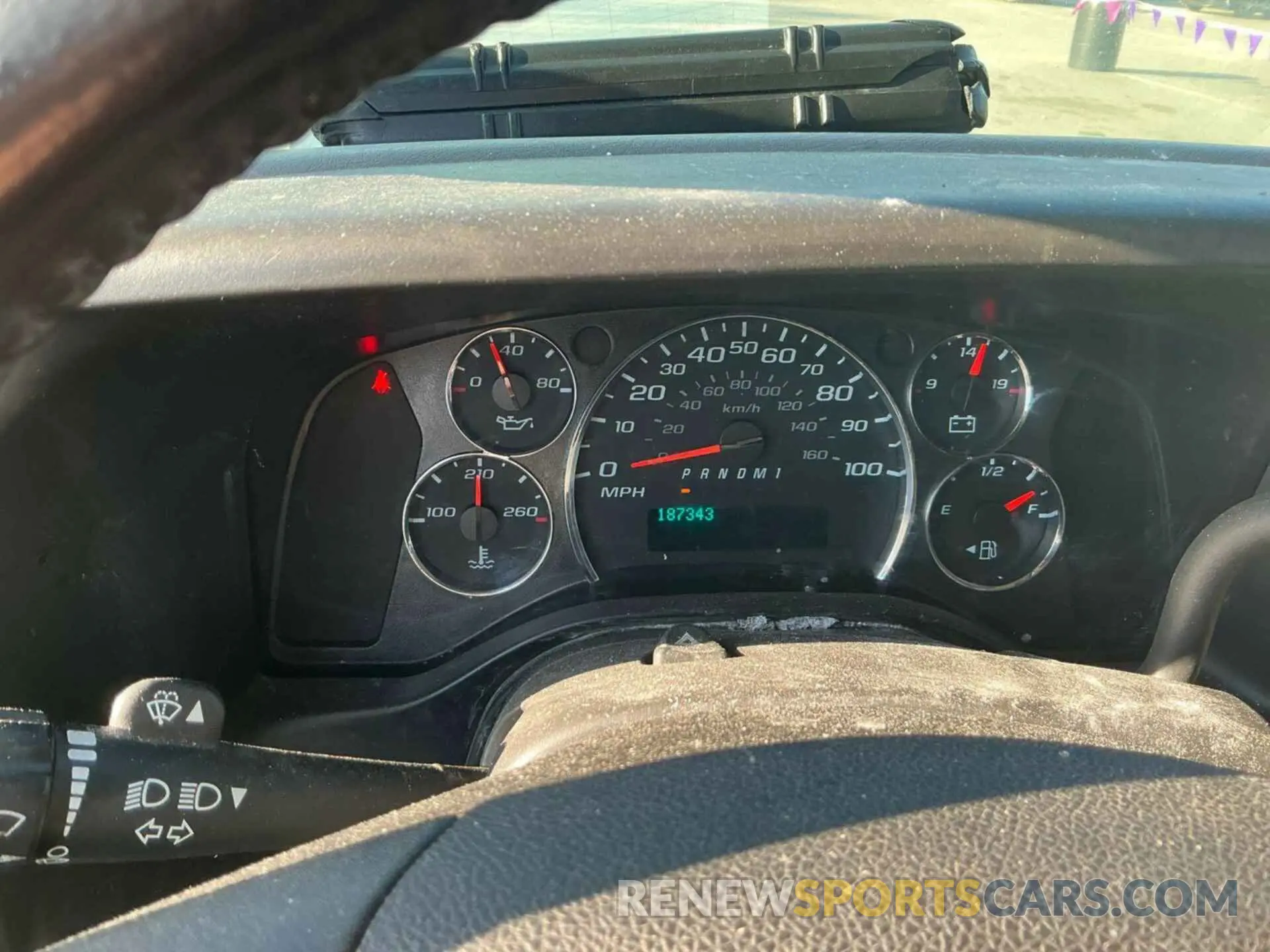5 fotografías del automóvil dañado 1GCWGAFG5L1160695 CHEVROLET EXPRESS G2500 2020