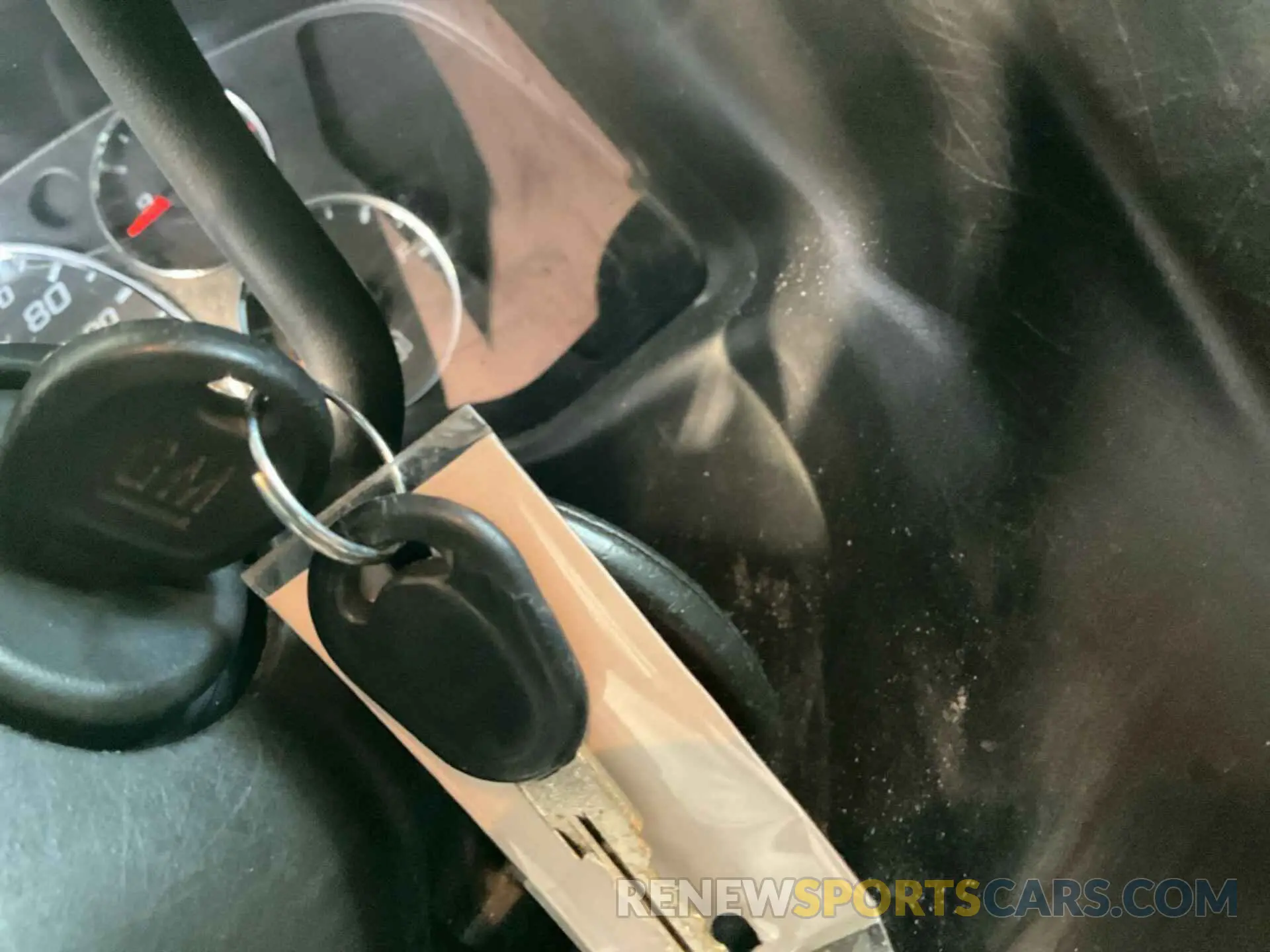 6 fotografías del automóvil dañado 1GCWGAFG5L1160695 CHEVROLET EXPRESS G2500 2020
