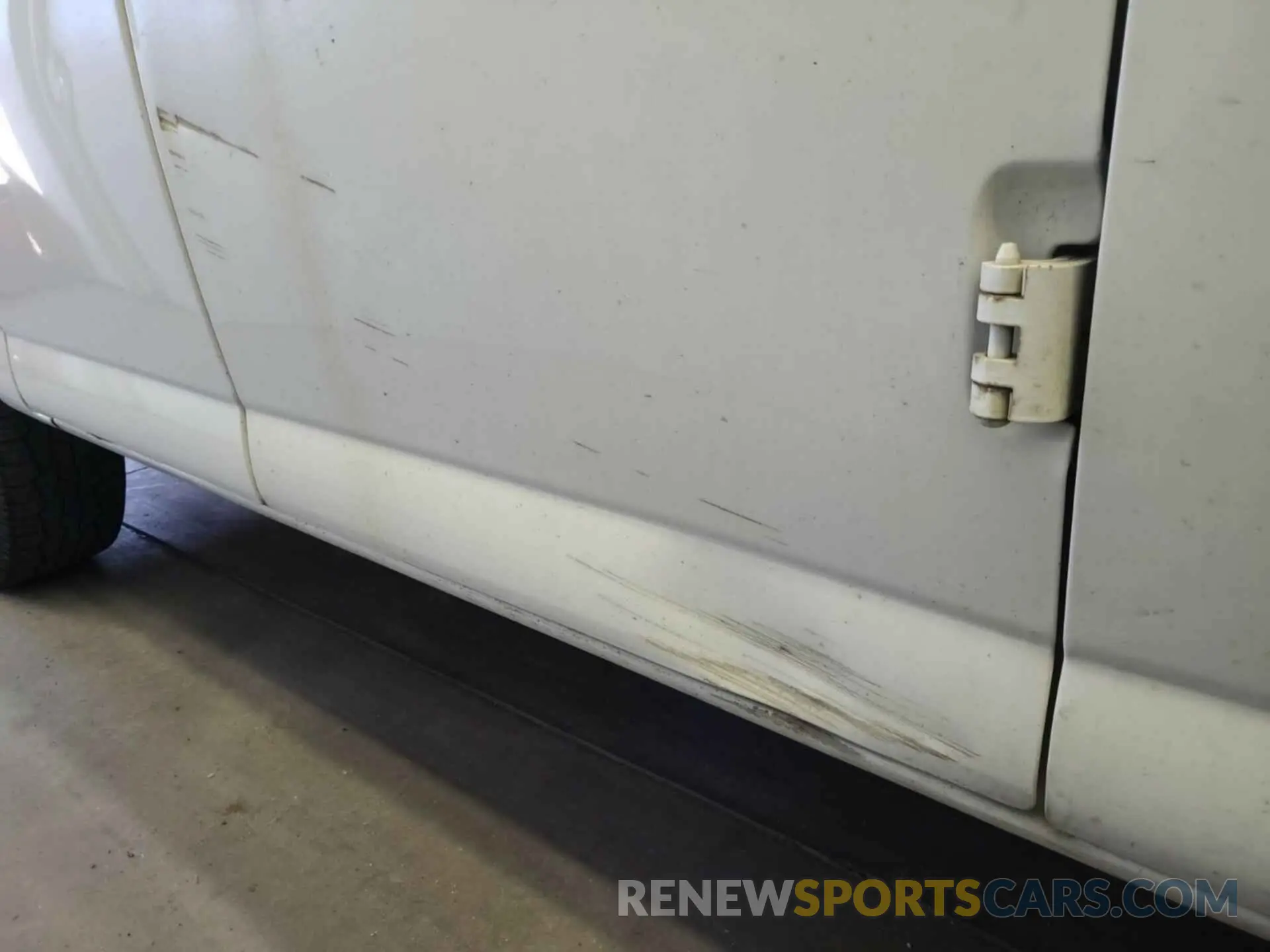 15 fotografías del automóvil dañado 1GCWGAFG8L1162232 CHEVROLET EXPRESS G2500 2020