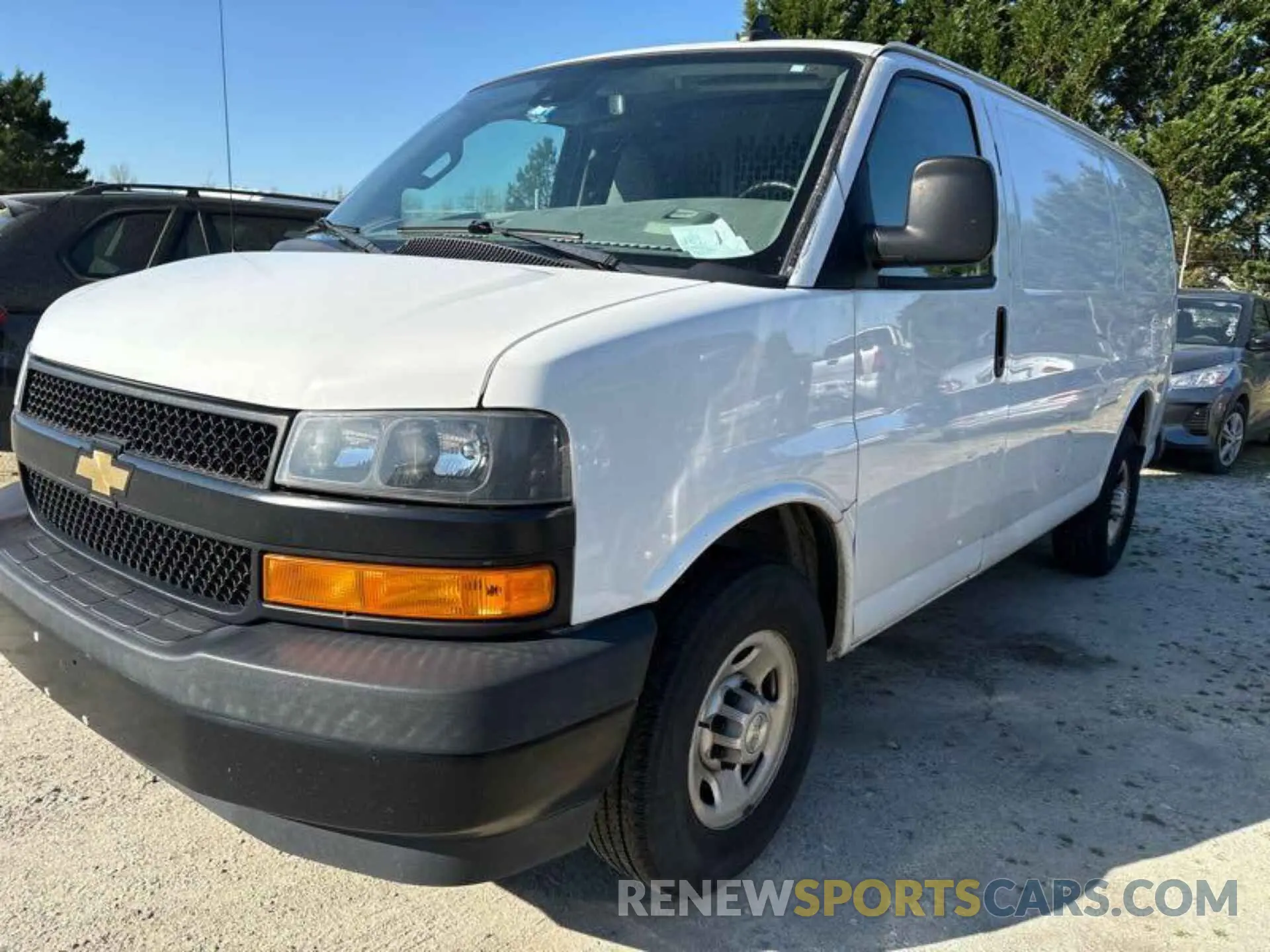 10 fotografías del automóvil dañado 1GCWGAFG9L1220204 CHEVROLET EXPRESS G2500 2020