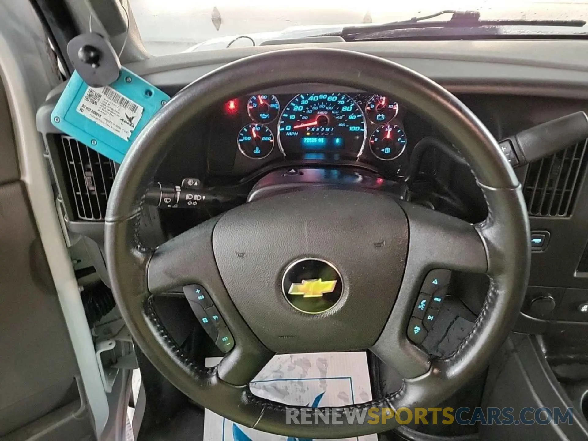 18 fotografías del automóvil dañado 1GCWGAFP4M1310913 CHEVROLET EXPRESS G2500 2021