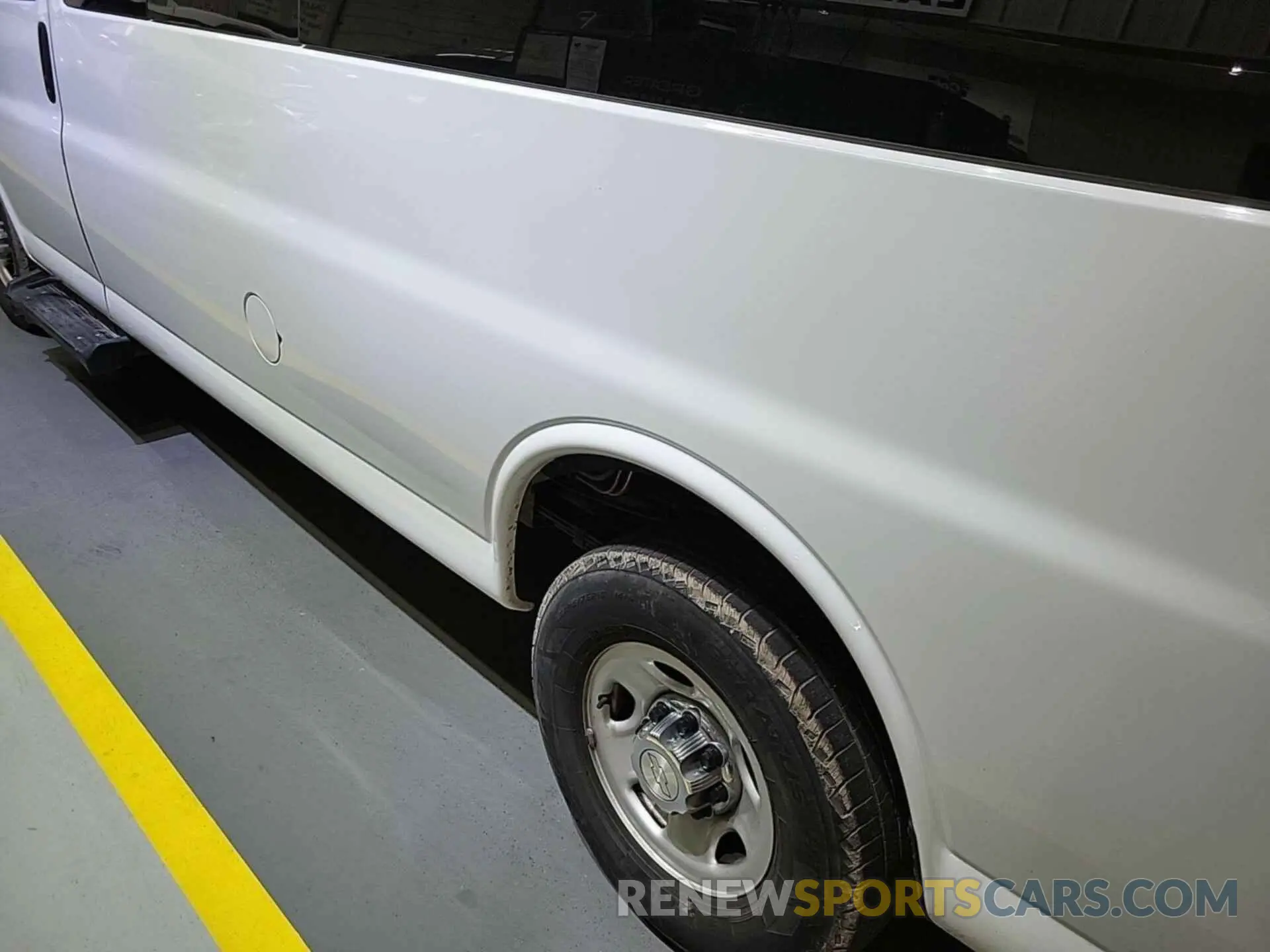 8 fotografías del automóvil dañado 1GAZGPFG5K1200734 CHEVROLET EXPRESS G3500 2019