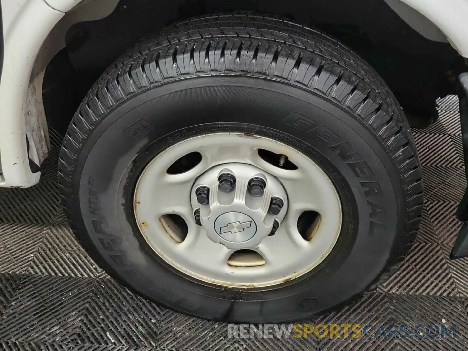 35 fotografías del automóvil dañado 1GCZGGFP2K1329702 CHEVROLET EXPRESS G3500 2019