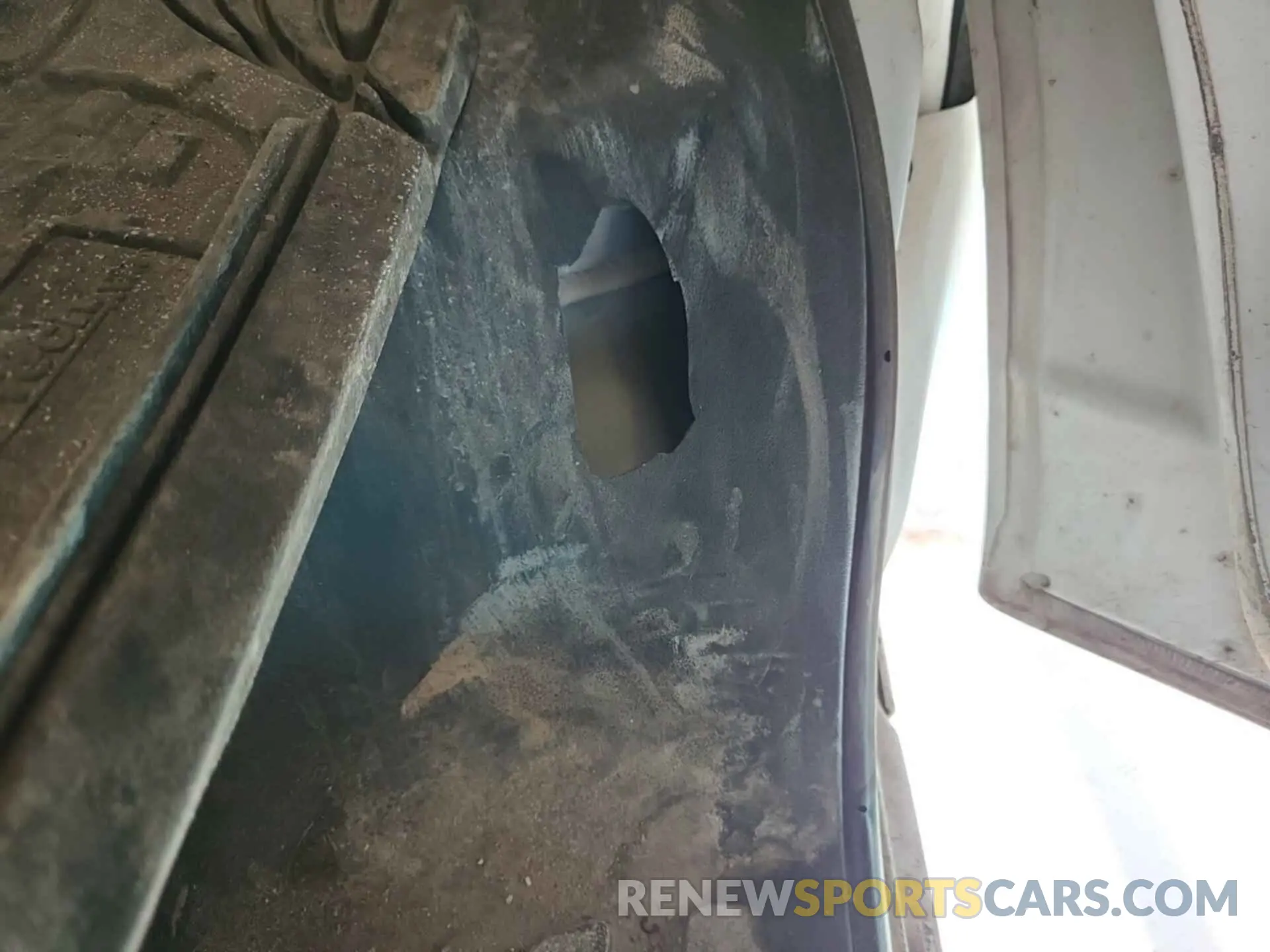 1 fotografías del automóvil dañado 1GCZGGFP4K1335436 CHEVROLET EXPRESS G3500 2019