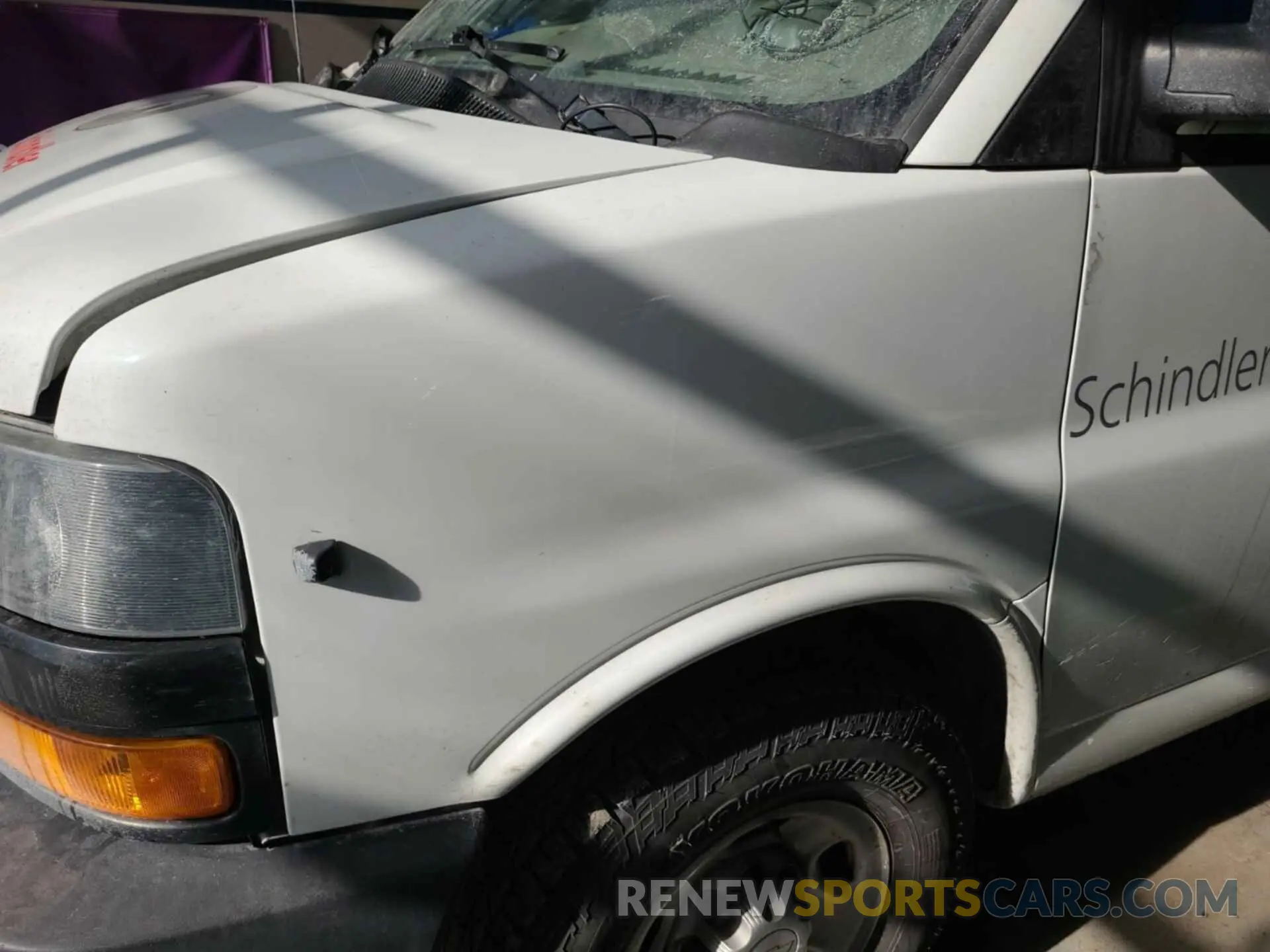 8 fotografías del automóvil dañado 1GCZGGFP4K1335436 CHEVROLET EXPRESS G3500 2019