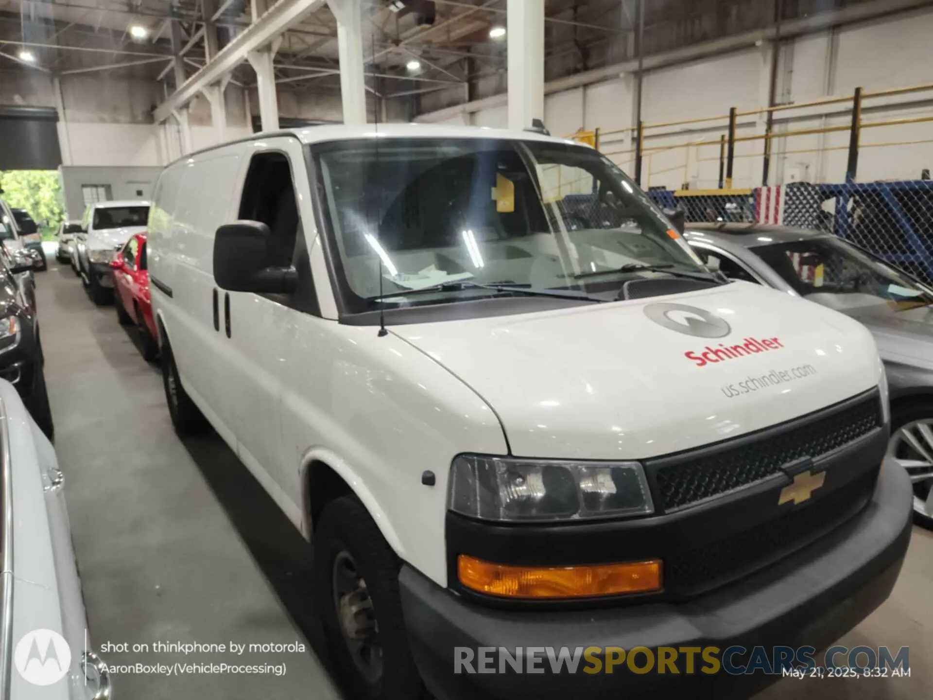 13 fotografías del automóvil dañado 1GCZGGFP5K1332660 CHEVROLET EXPRESS G3500 2019