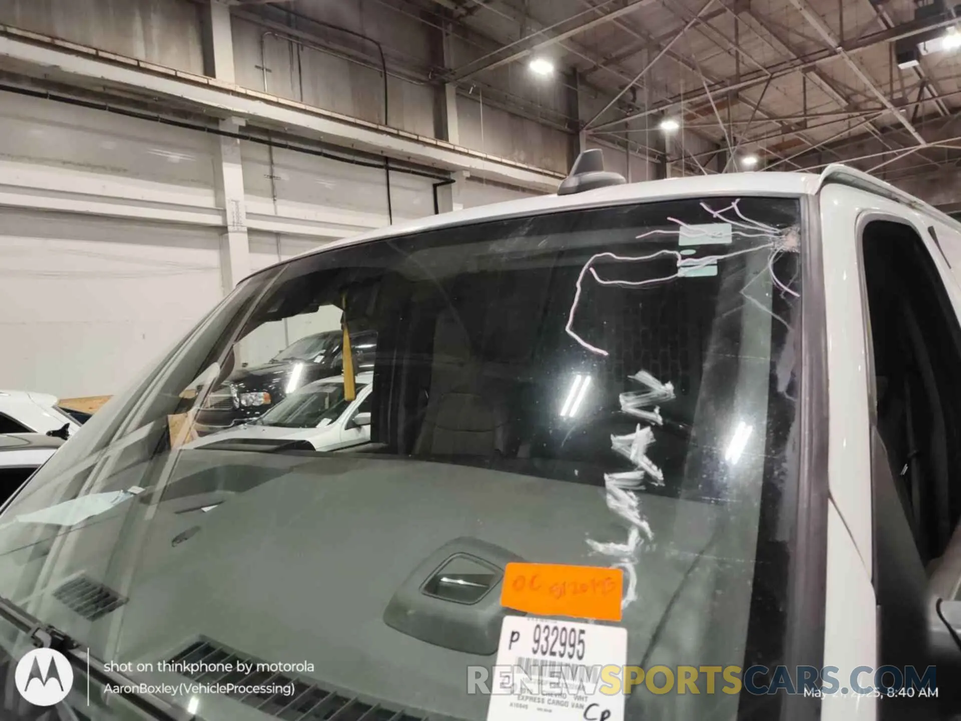 20 fotografías del automóvil dañado 1GCZGGFP5K1332660 CHEVROLET EXPRESS G3500 2019